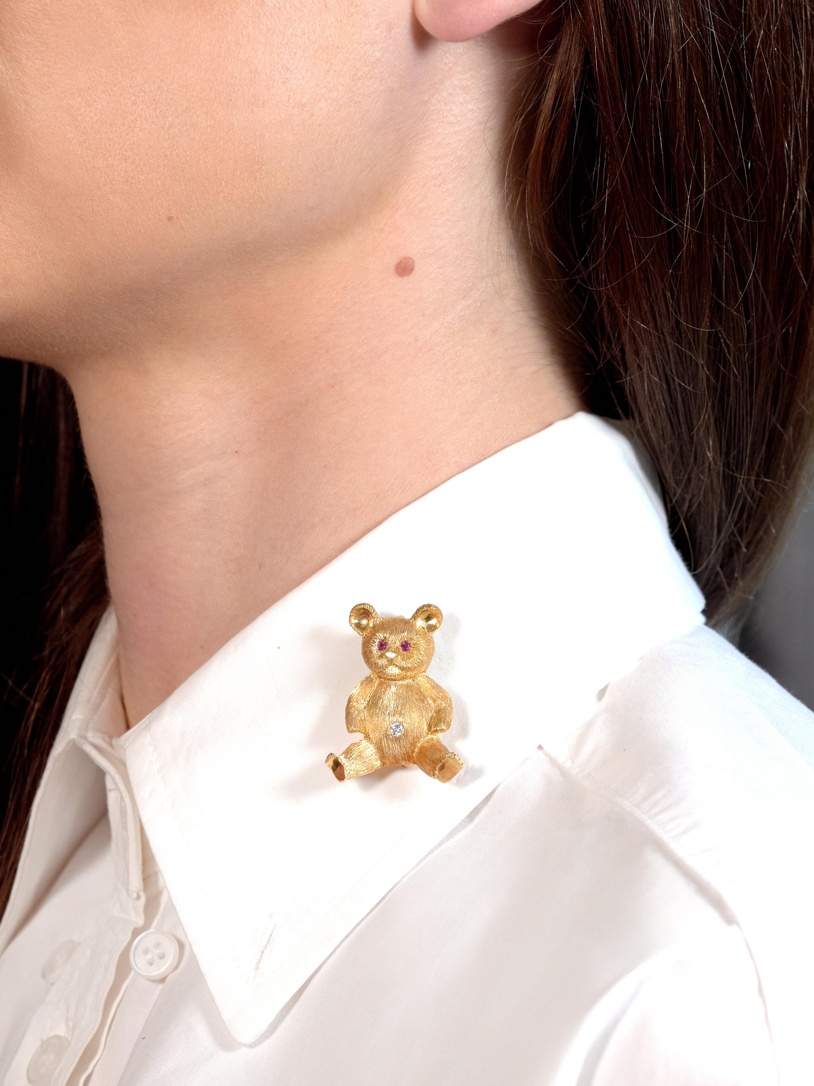 George Lederman 1960's Ruby Diamond 18 Karat Gold Vintage Teddy Bear Brooch