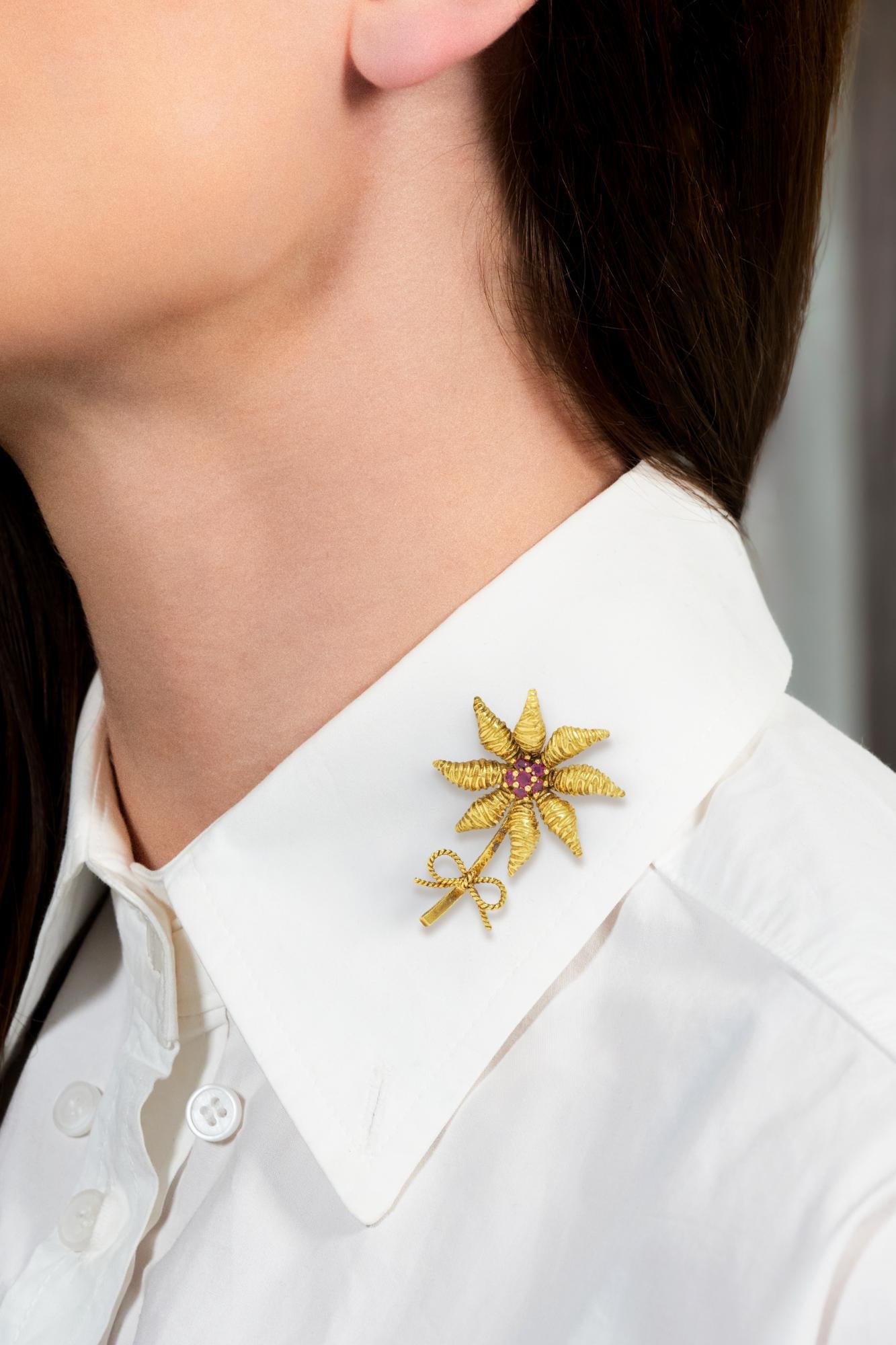 Tiffany & Co. 1970's 0.86 CTW Ruby 18 Karat Yellow Gold Vintage Flower Brooch