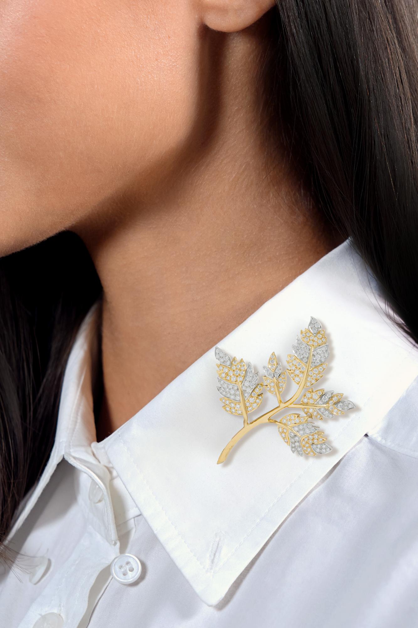 Schlumberger Tiffany & Co. Diamond Platinum 18 Karat Yellow Gold 5 Leaf Brooch