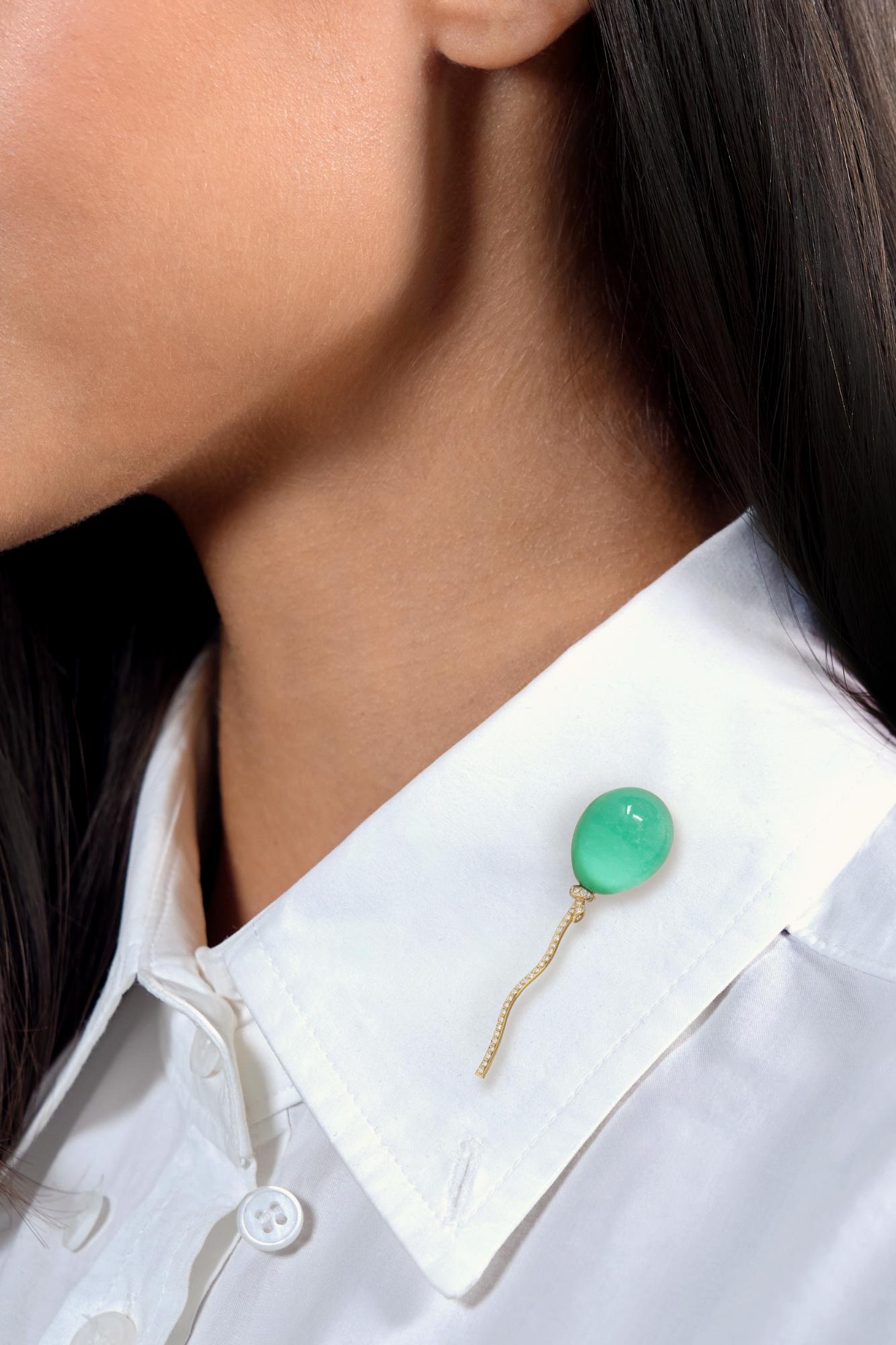 Vhernier Chrysoprase Diamond 18 Karat Gold Palloncino Balloon Brooch