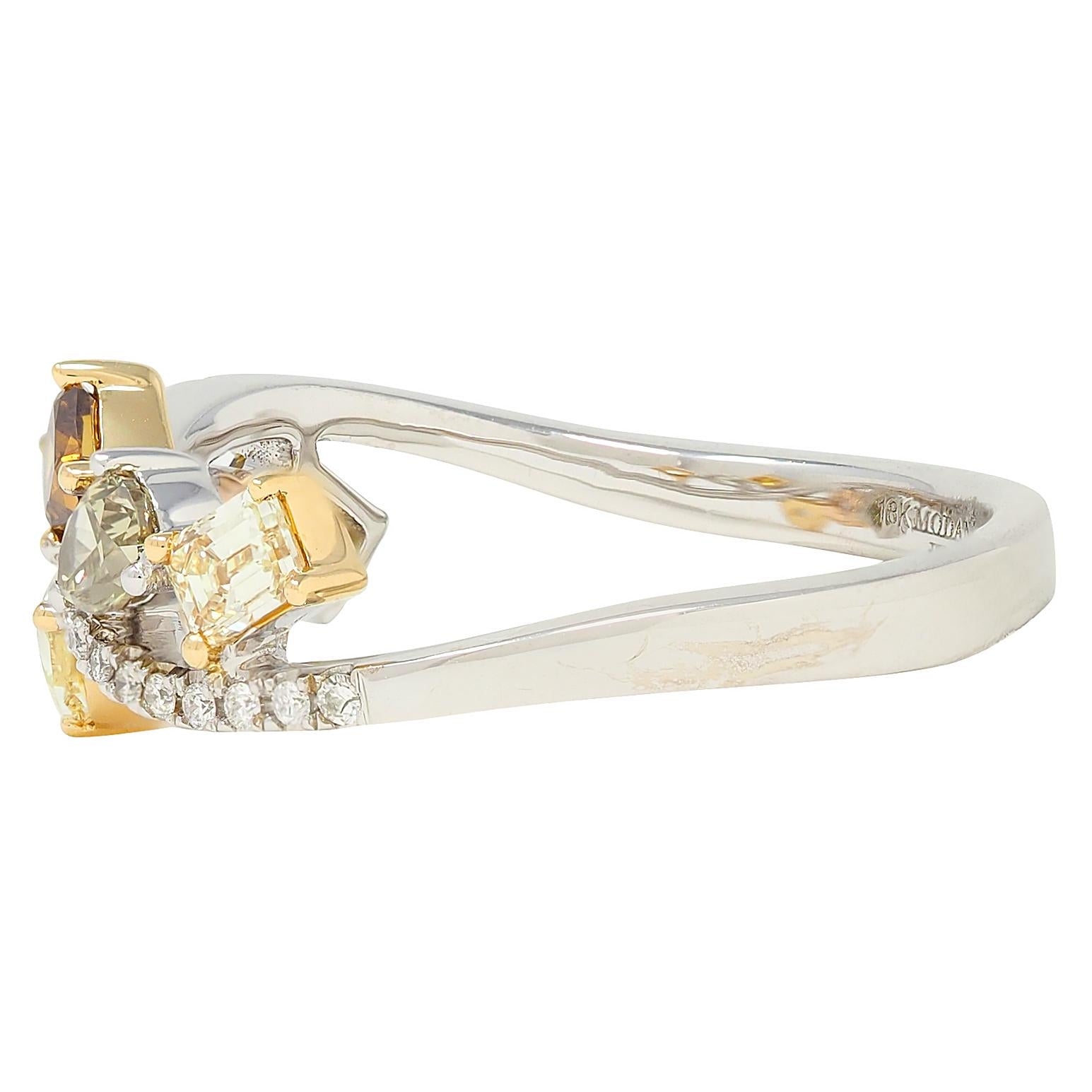 Modani Contemporary Fancy Diamond 18 Karat Two-Tone Gold Band Ring
