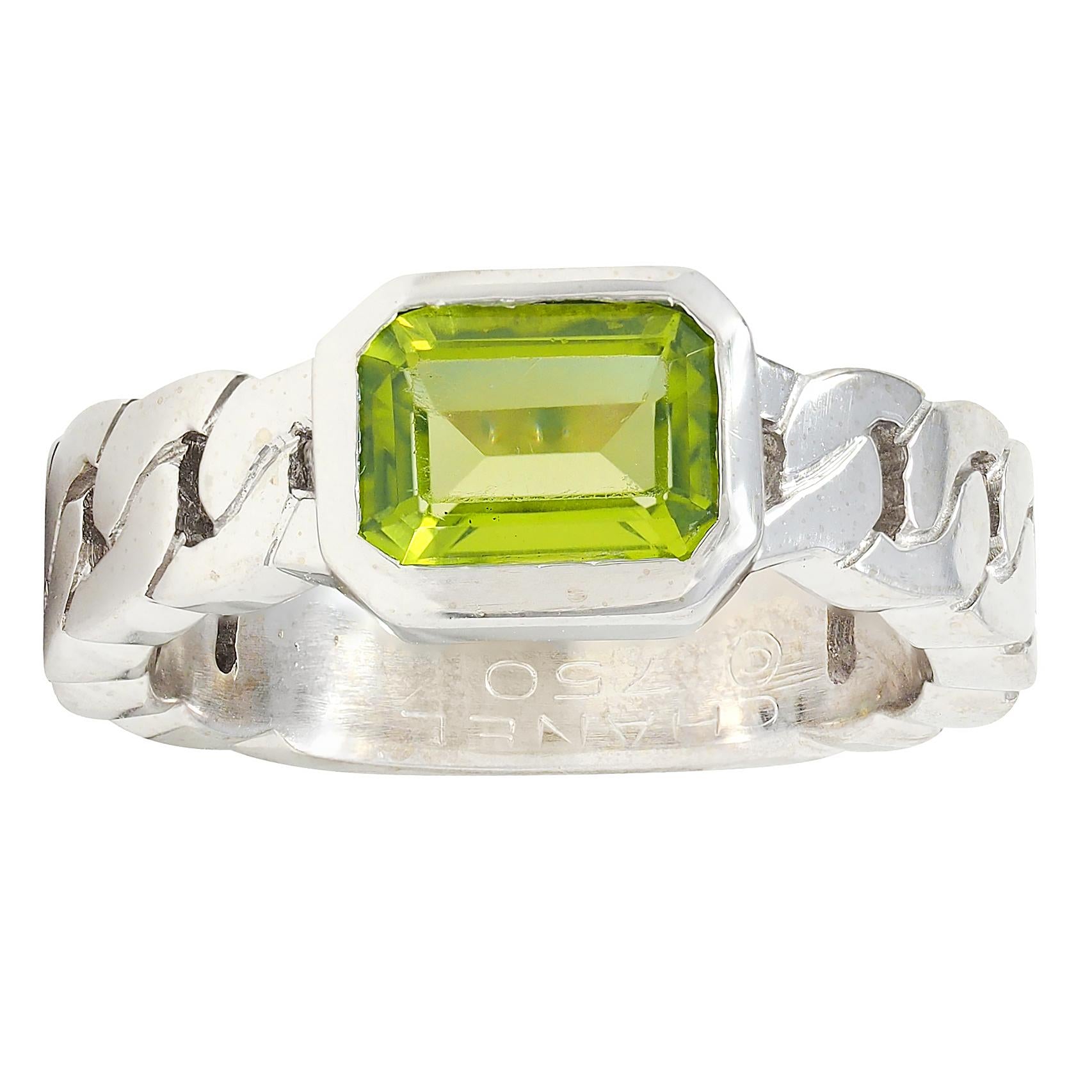 Chanel French 1980's Peridot 18K White Gold Curb Link Bezel Vintage Band Ring