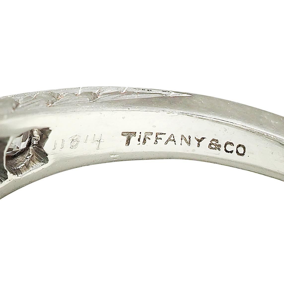 Tiffany & Co. Art Deco Emerald French Diamond Platinum Antique Quatrefoil Ring