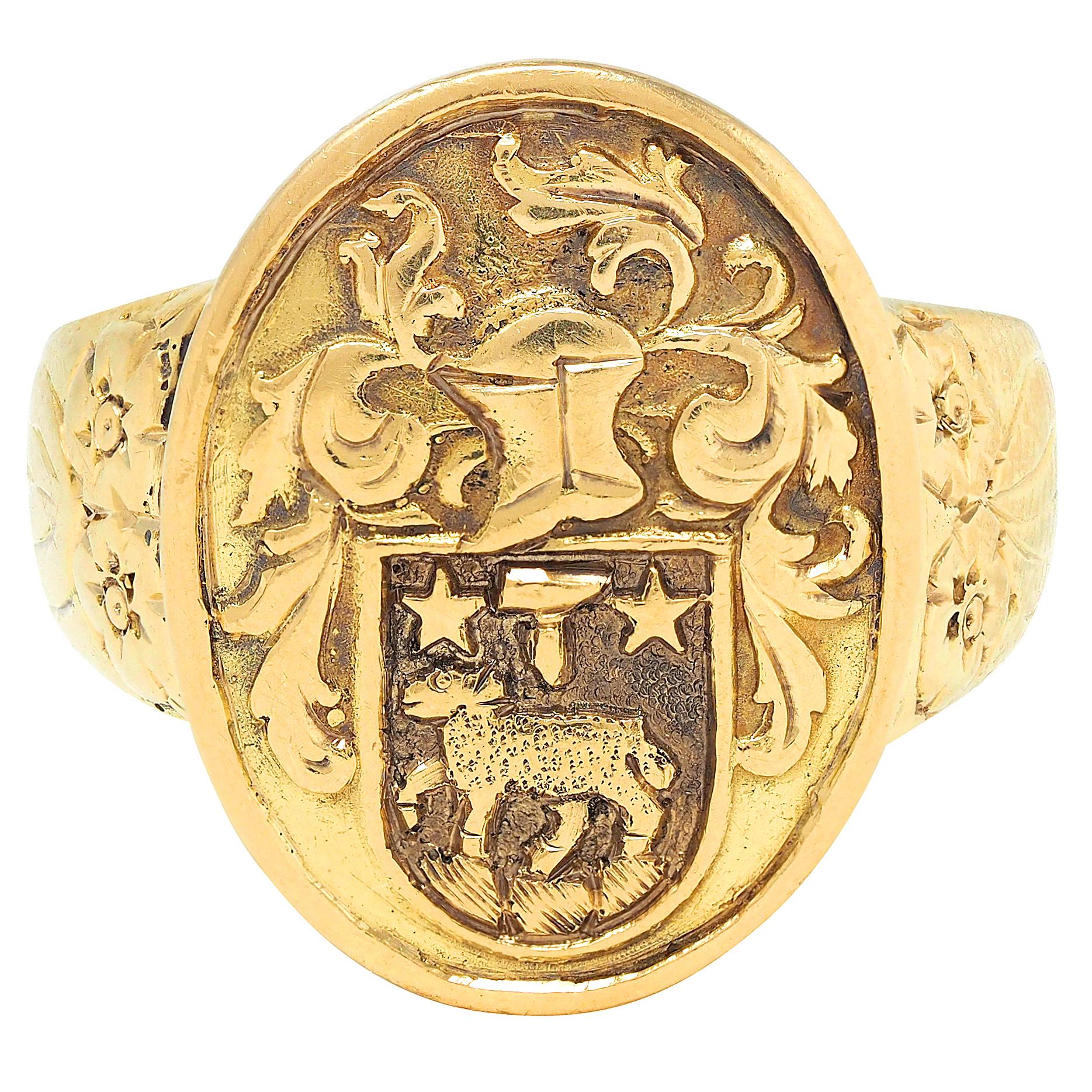 Victorian 18 Karat Yellow Gold Antique Heraldic Unisex Crest Signet Ring