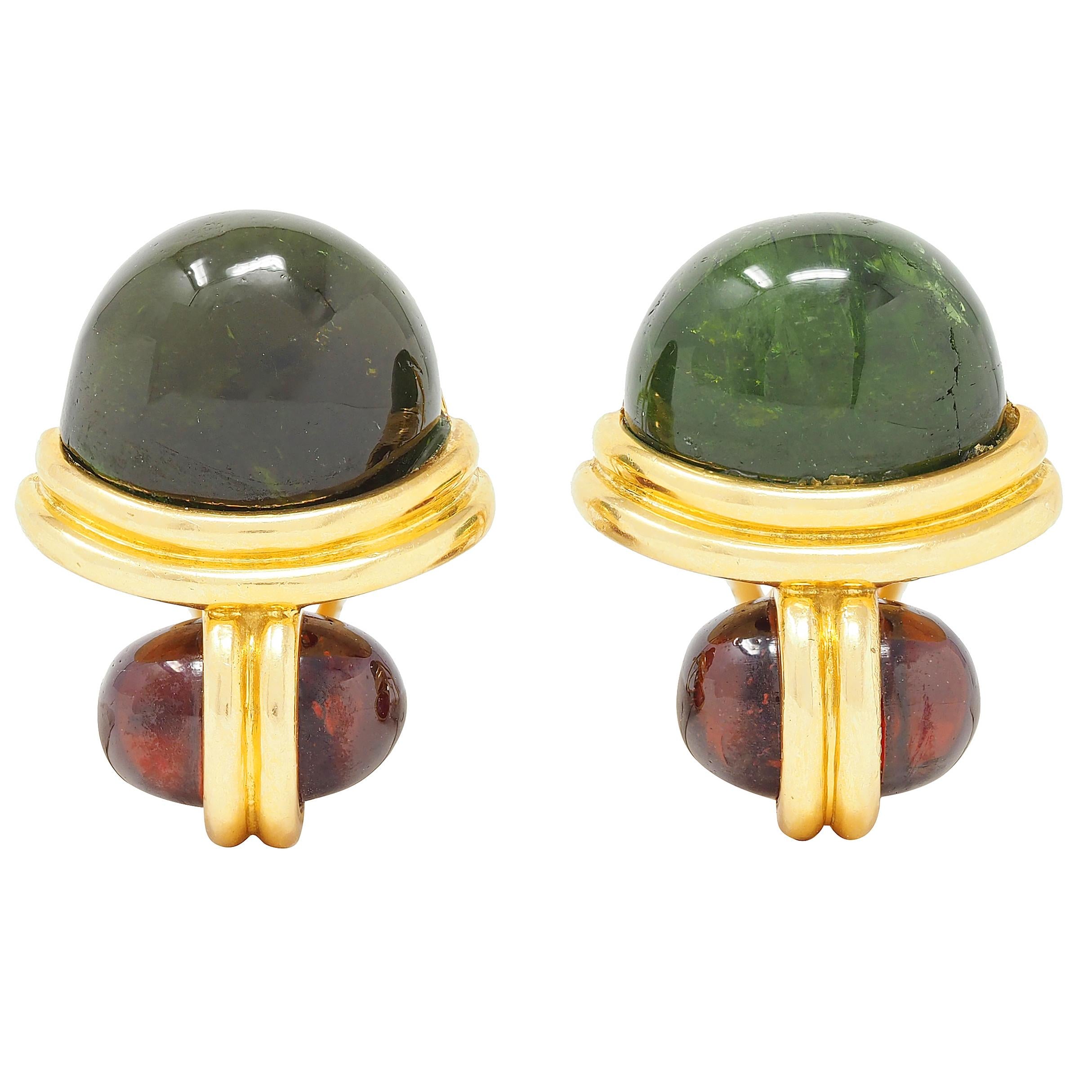 H. Stern 1980's Garnet Tourmaline 18 Karat Yellow Gold Vintage Cabochon Earrings