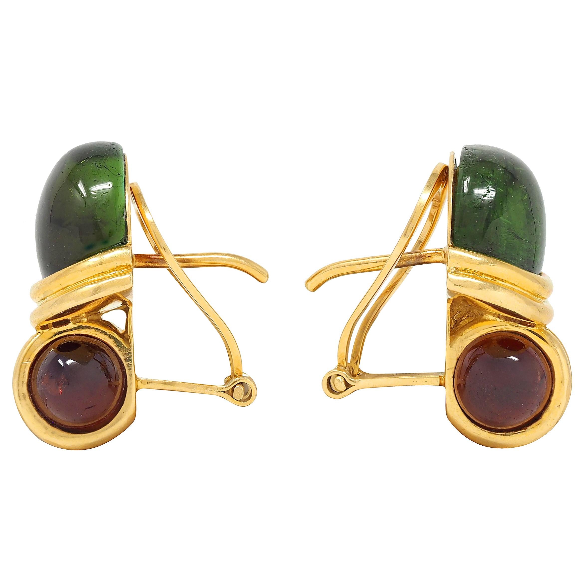H. Stern 1980's Garnet Tourmaline 18 Karat Yellow Gold Vintage Cabochon Earrings