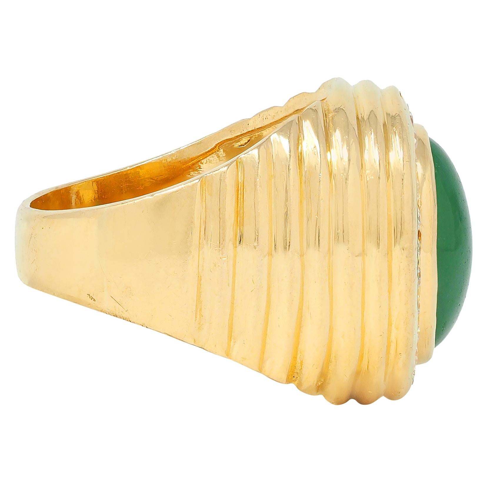 1980's Jade Diamond 20 Karat Yellow Gold Vintage Fluted Dome Unisex Ring