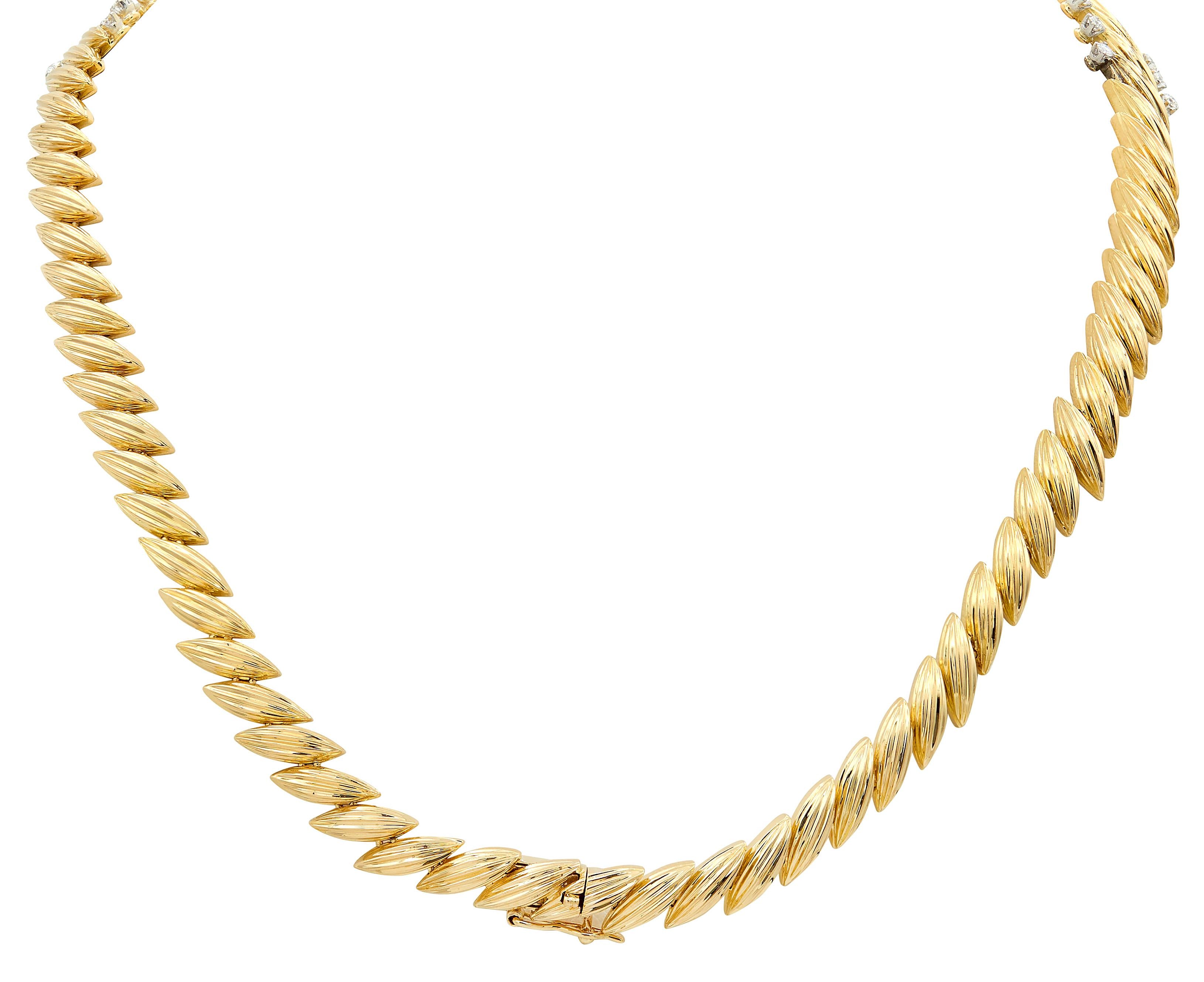 Van Cleef & Arpels 18 Karat Yellow Gold Vintage Coup De Vent Chantilly Necklace