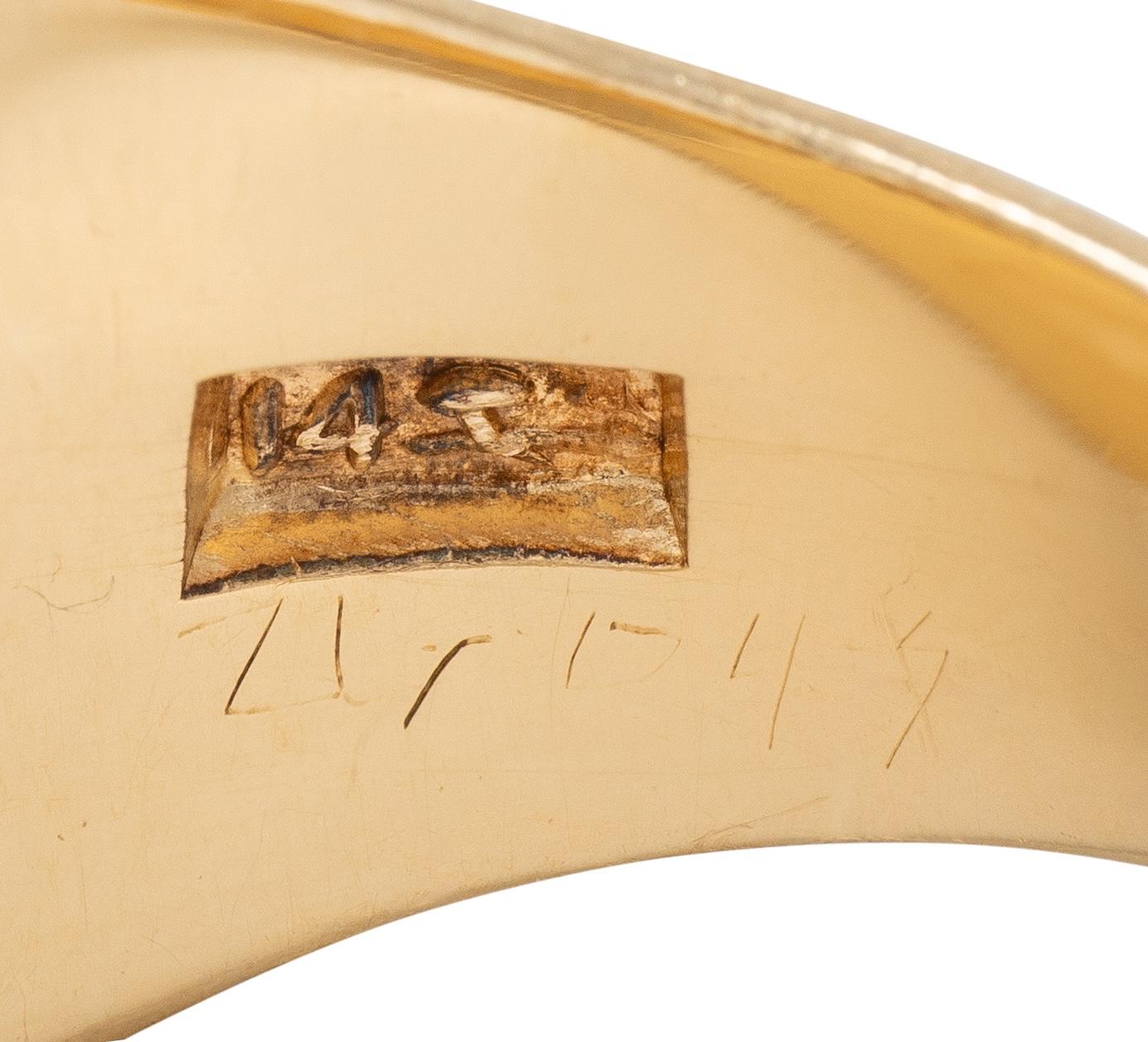 Tiffany & Co Edwardian 14K Yellow Gold Antique Unisex Heraldic Crest Signet Ring