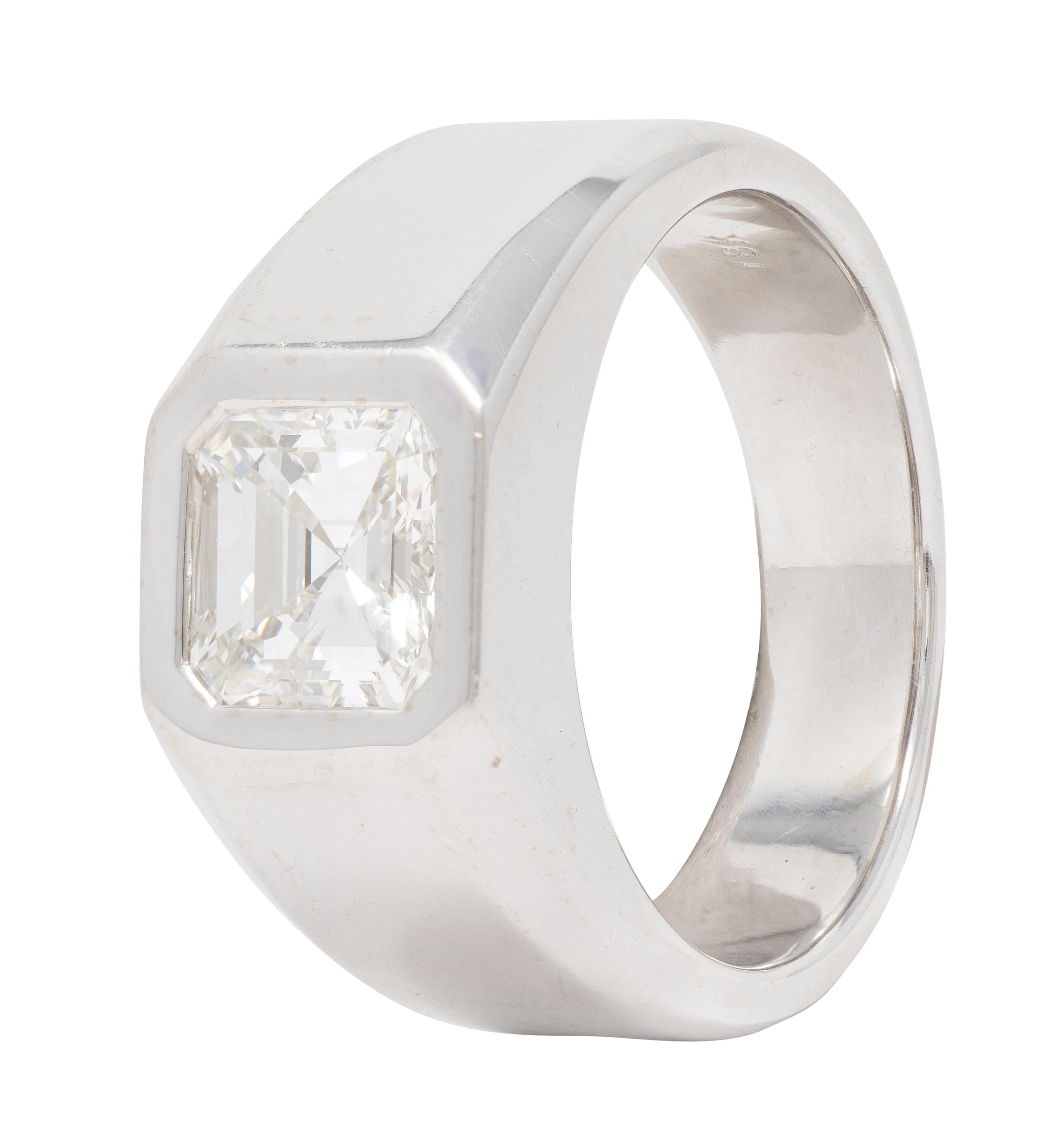 Contemporary 2.11 CTW Asscher Cut Diamond 18K Gold Solitaire Unisex Ring GIA