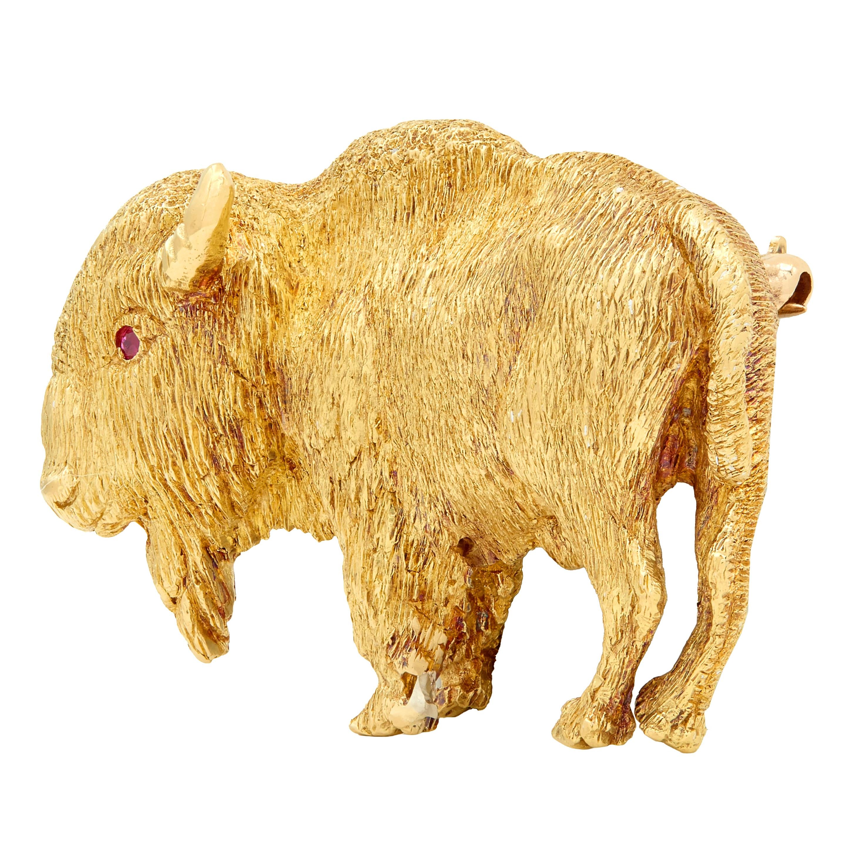 1960's Ruby 18 Karat Yellow Gold Vintage Bison Brooch
