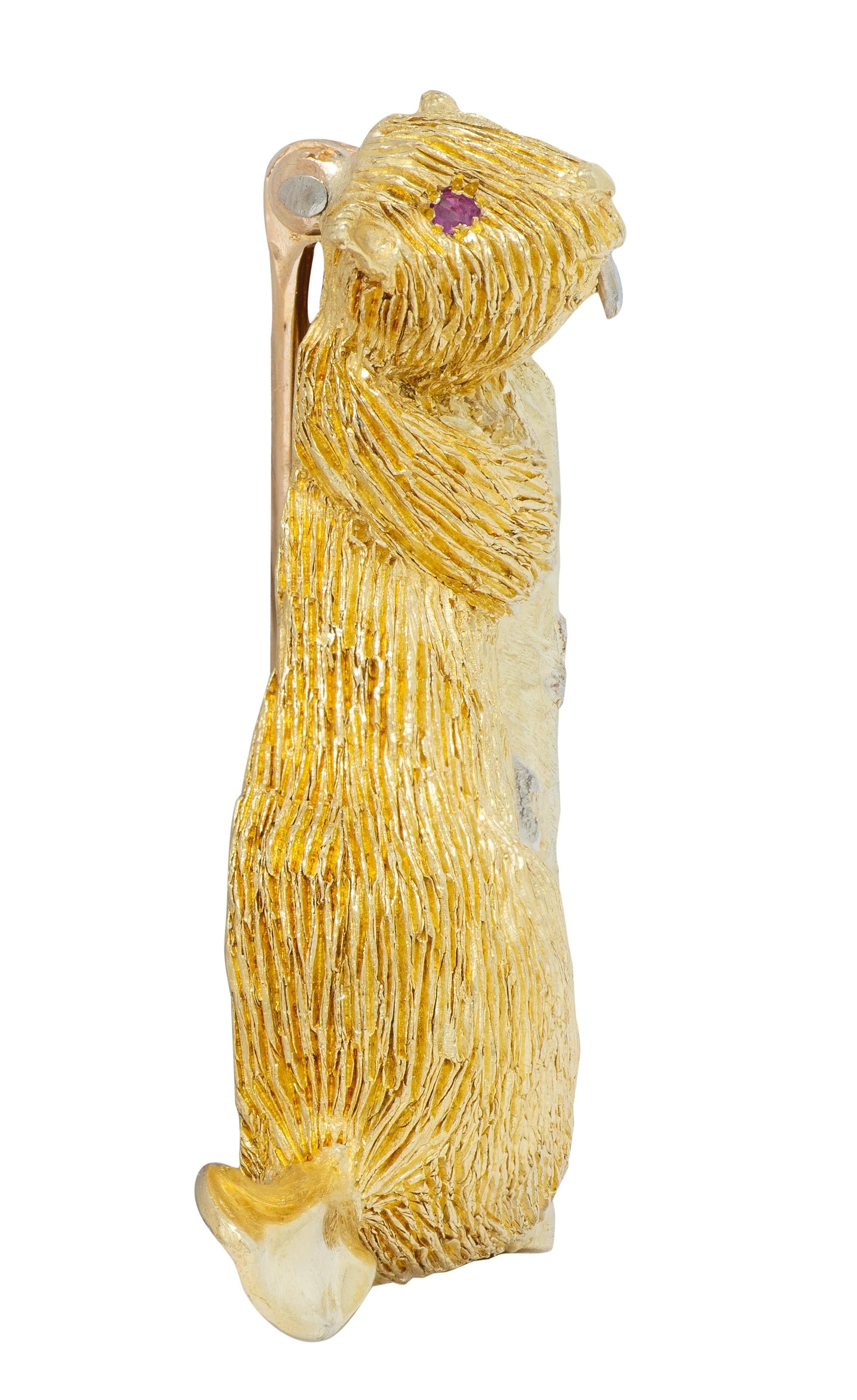 George Lederman 1960's Ruby Diamond 18 Karat Two-Tone Gold Vintage Beaver Brooch