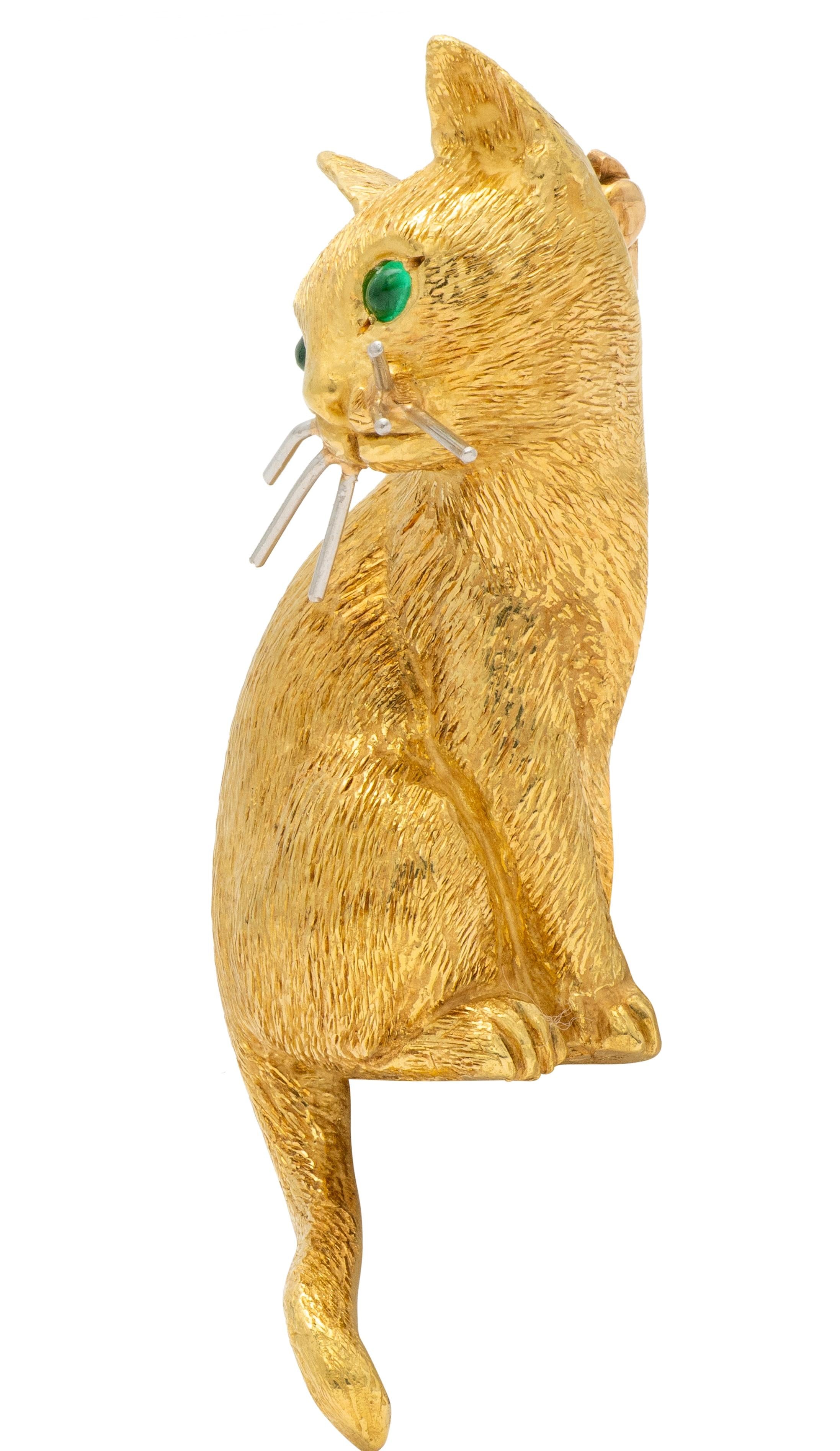 Tiffany & Co. 1960's Emerald Platinum 18 Karat Yellow Gold Vintage Cat Brooch