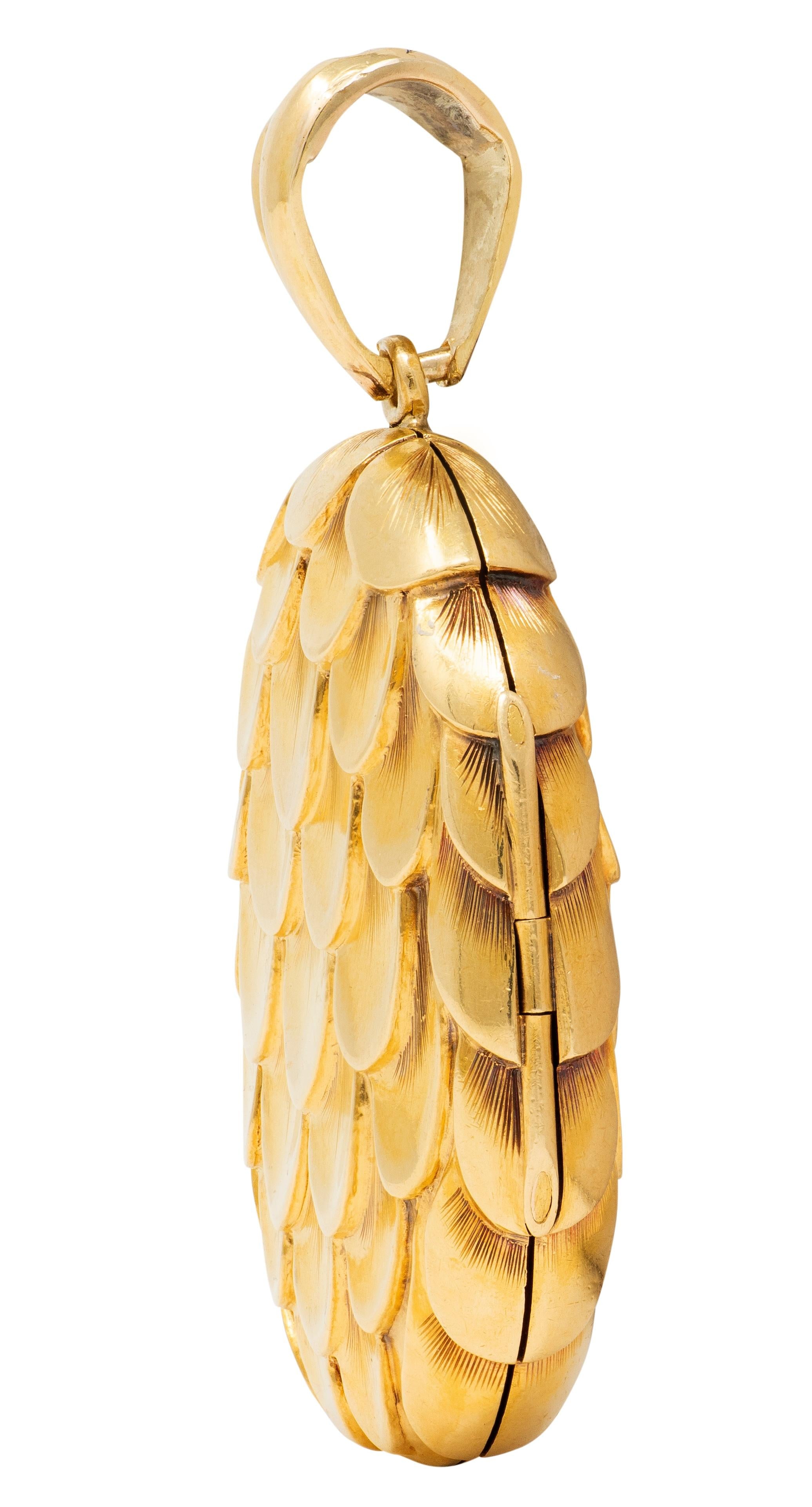 1950's 18 Karat Yellow Gold Vintage Feather Photo Locket Pendant