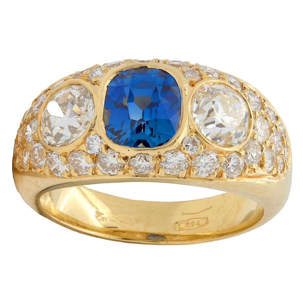 1980's No Heat Sapphire Diamond 18 Karat Yellow Gold Vintage Bombé Ring GIA