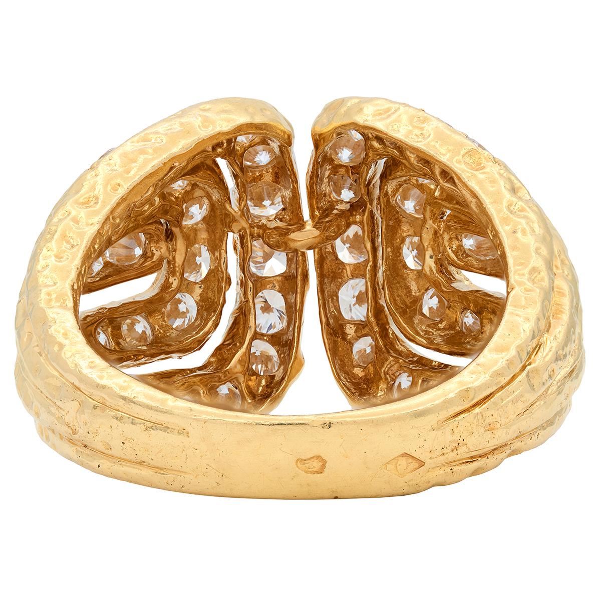 Van Cleef & Arpels French 1970's Diamond 18 Karat Yellow Gold Vintage Dome Ring