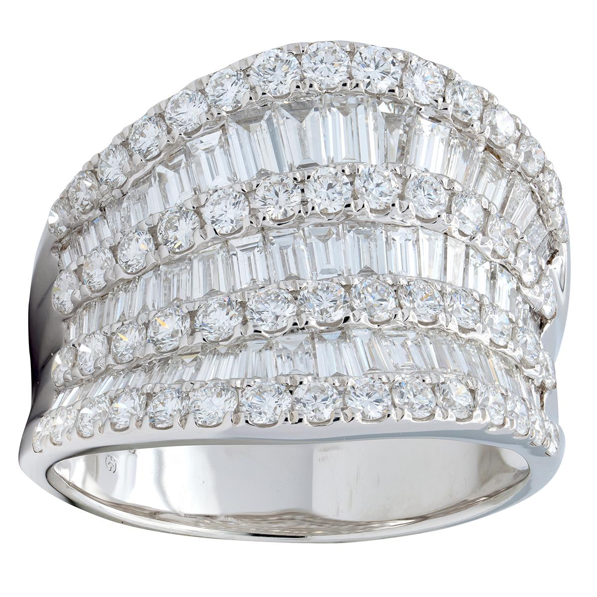 Contemporary 3.50 CTW Diamond 18 Karat White Gold Seven Row Wavy Band Ring
