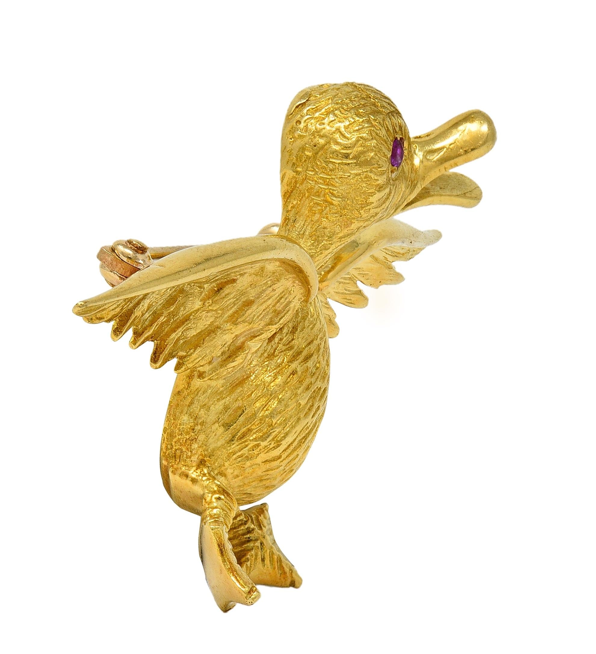 1960's Ruby 18 Karat Yellow Gold Vintage Duck Whimsical Bird Brooch
