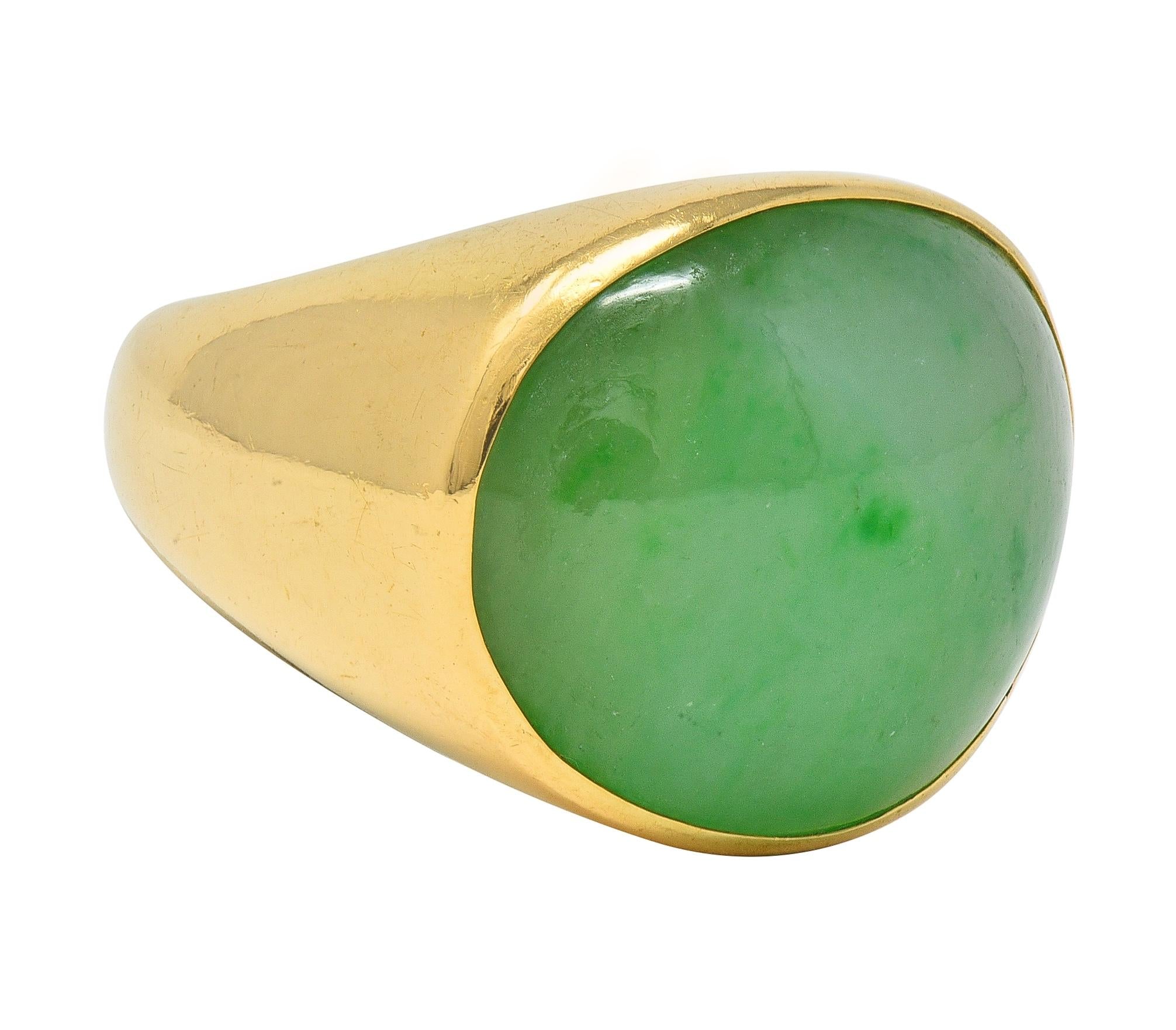 1970's French Jade 18 Karat Yellow Gold Vintage Gemstone Ring