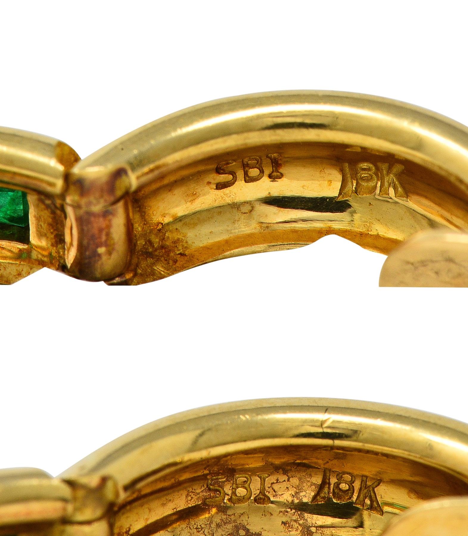 Contemporary Diamond Emerald 18 Karat Yellow Gold Huggie Hoop Earrings