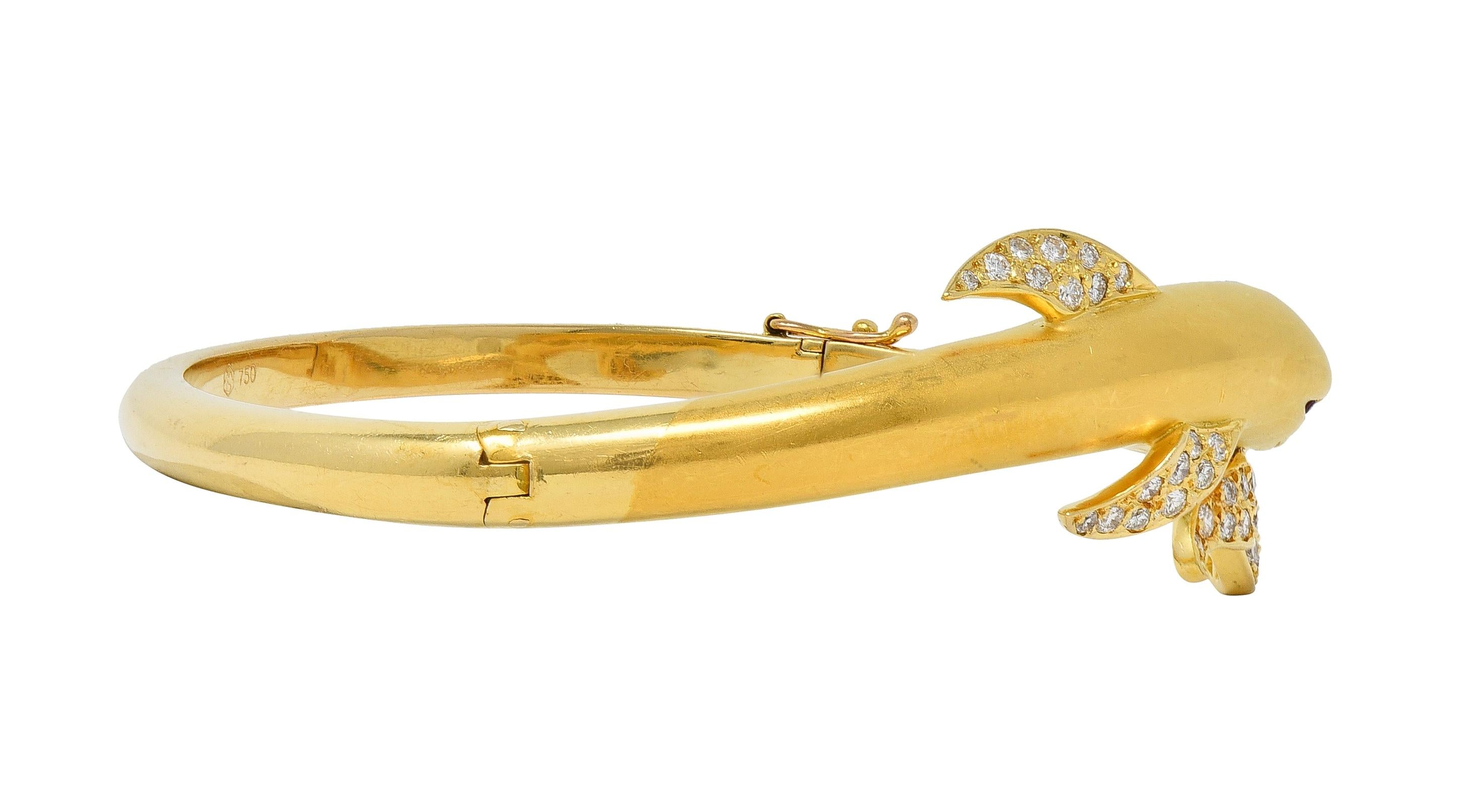 Carerra y Carerra Diamond 18 Karat Yellow Gold Dolphin Bypass Bangle Bracelet
