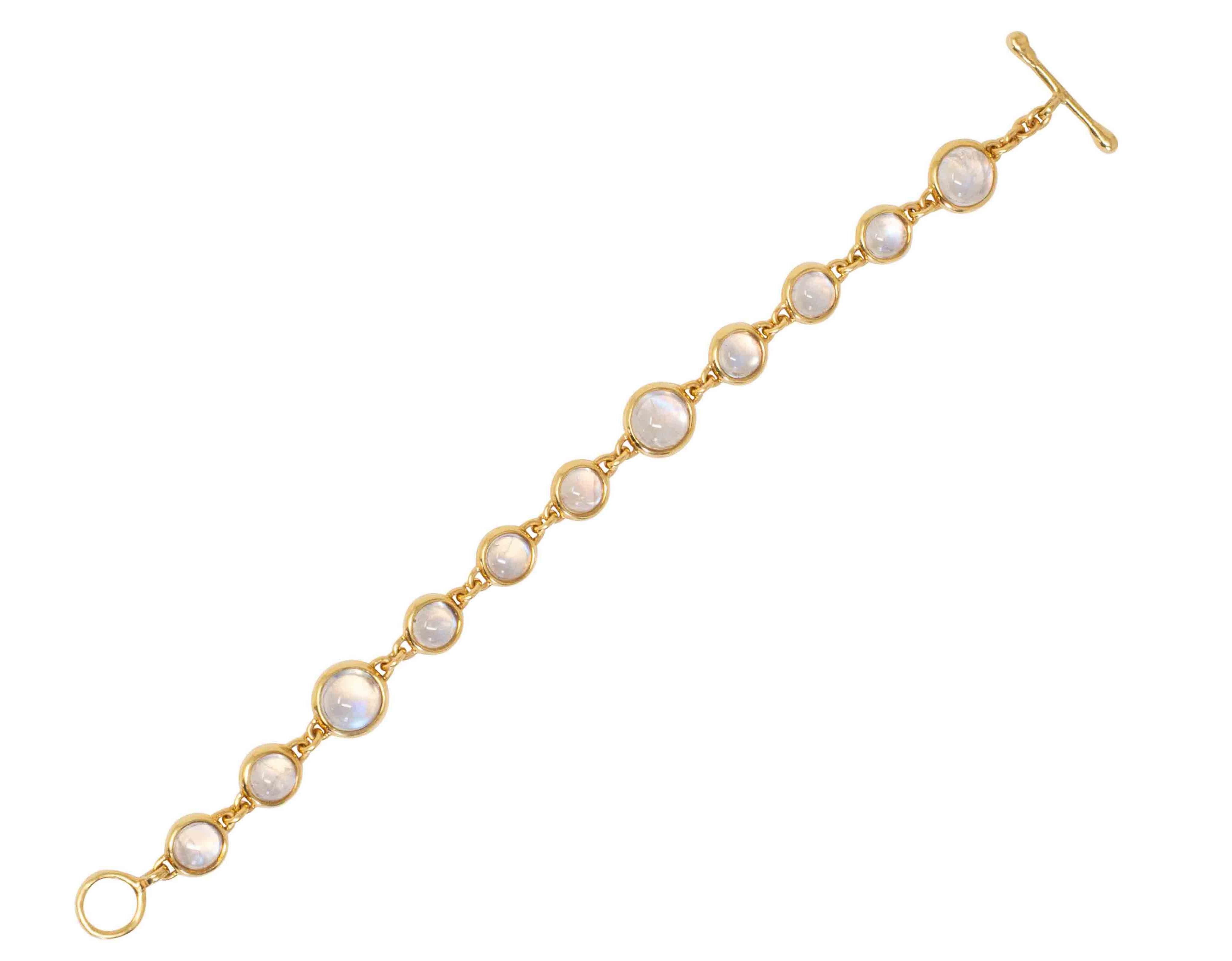 Tiffany & Co. 2000's Rainbow Moonstone 18 Karat Yellow Gold Bezel Link Bracelet