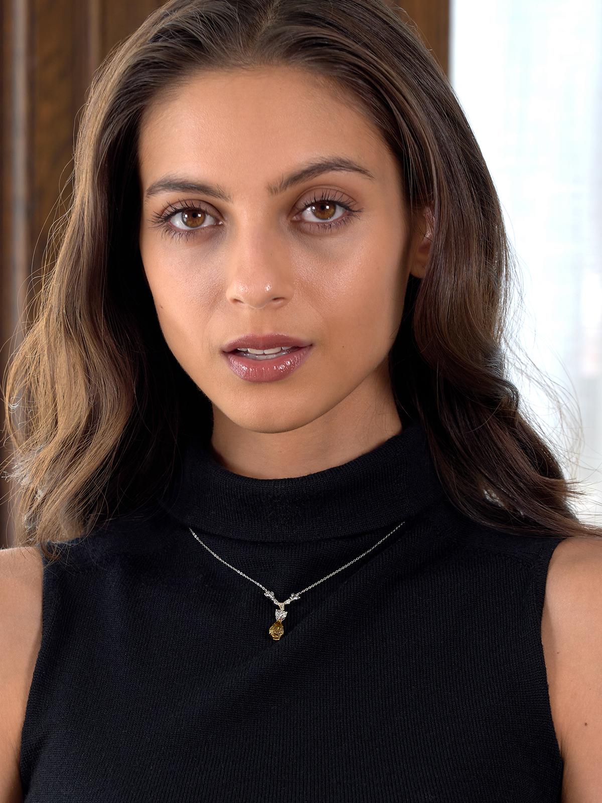 Contemporary 2.97 CTW Diamond 14 Karat Two-Tone Gold Heart Drop Station Necklace