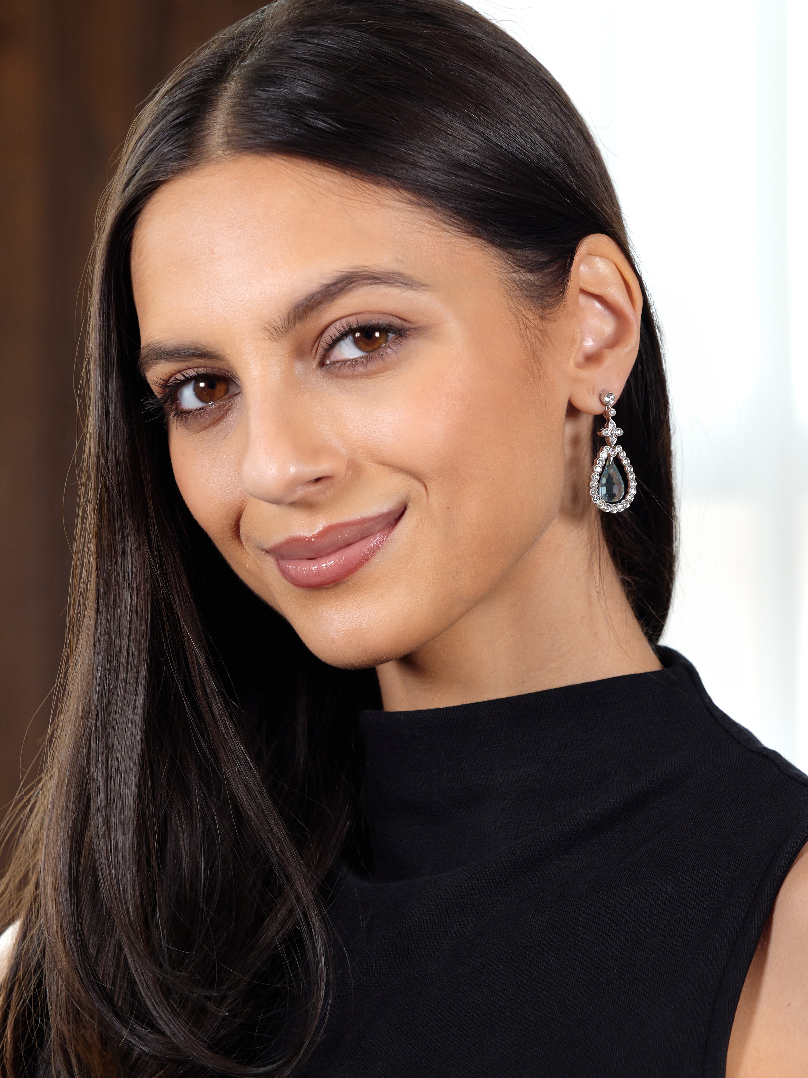 Contemporary Aquamarine Diamond 18 Karat White Gold Star Drop Earrings