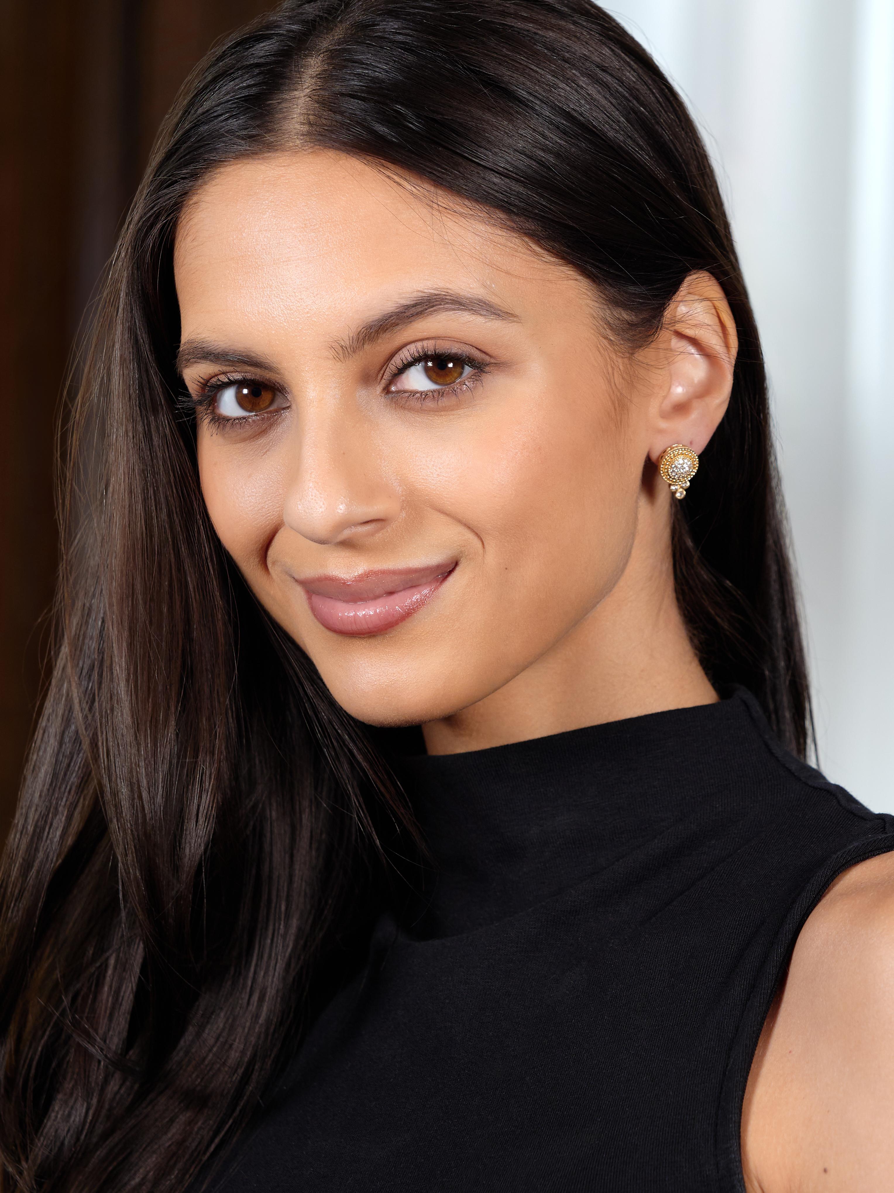 Judith Ripka 2000's Diamond 14 Karat Yellow Gold Cluster Earrings