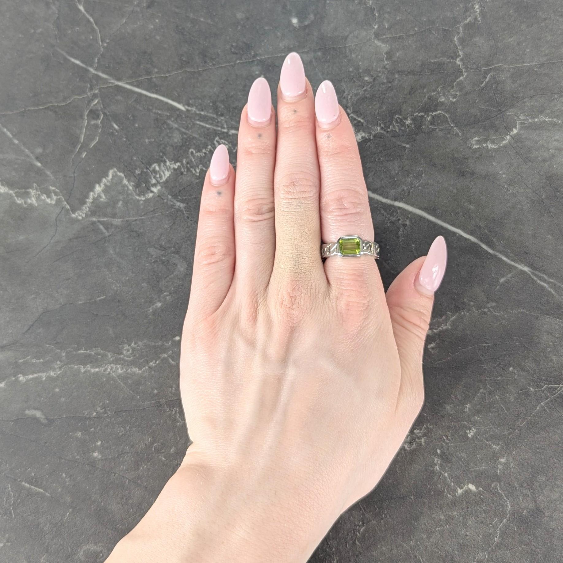 Chanel French 1980's Peridot 18K White Gold Curb Link Bezel Vintage Band Ring