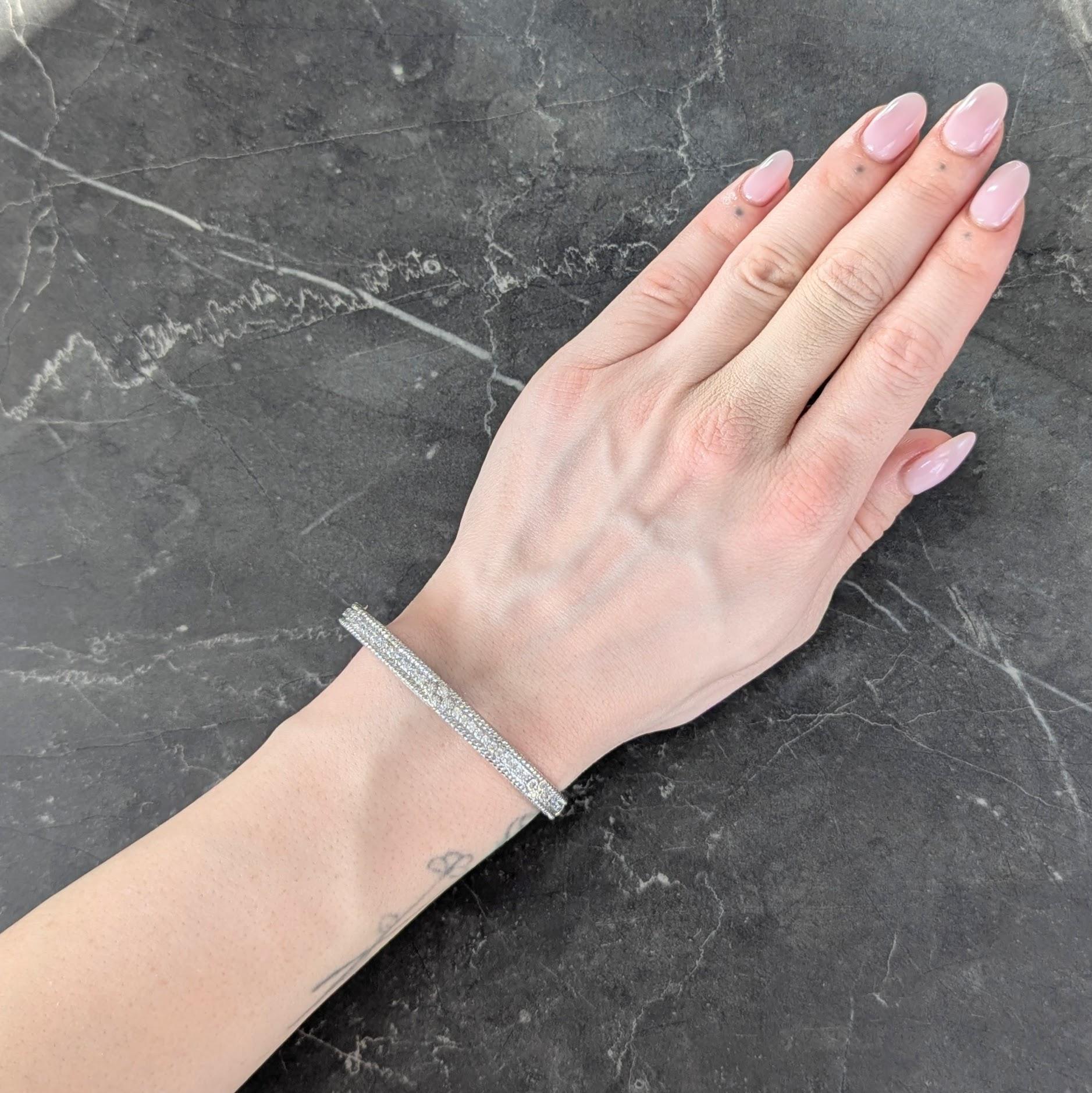 Judith Ripka 2000's Diamond 18 Karat White Gold Twisted Rope Bangle Bracelet