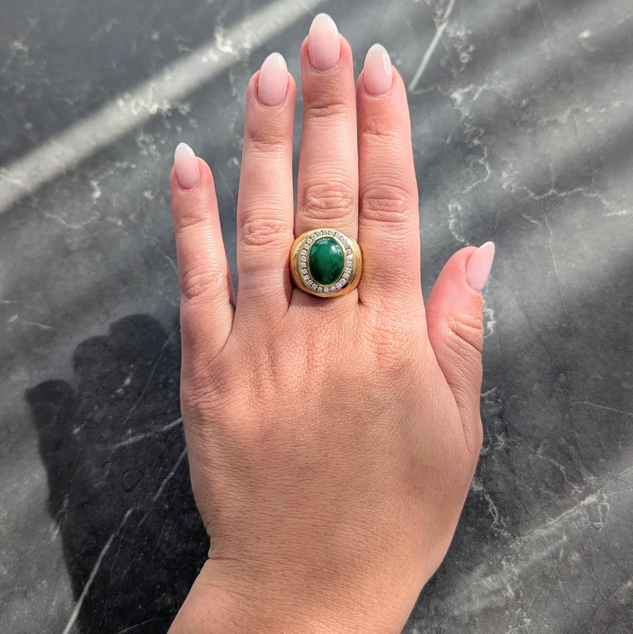 1980's Jade Diamond 20 Karat Yellow Gold Vintage Fluted Dome Unisex Ring