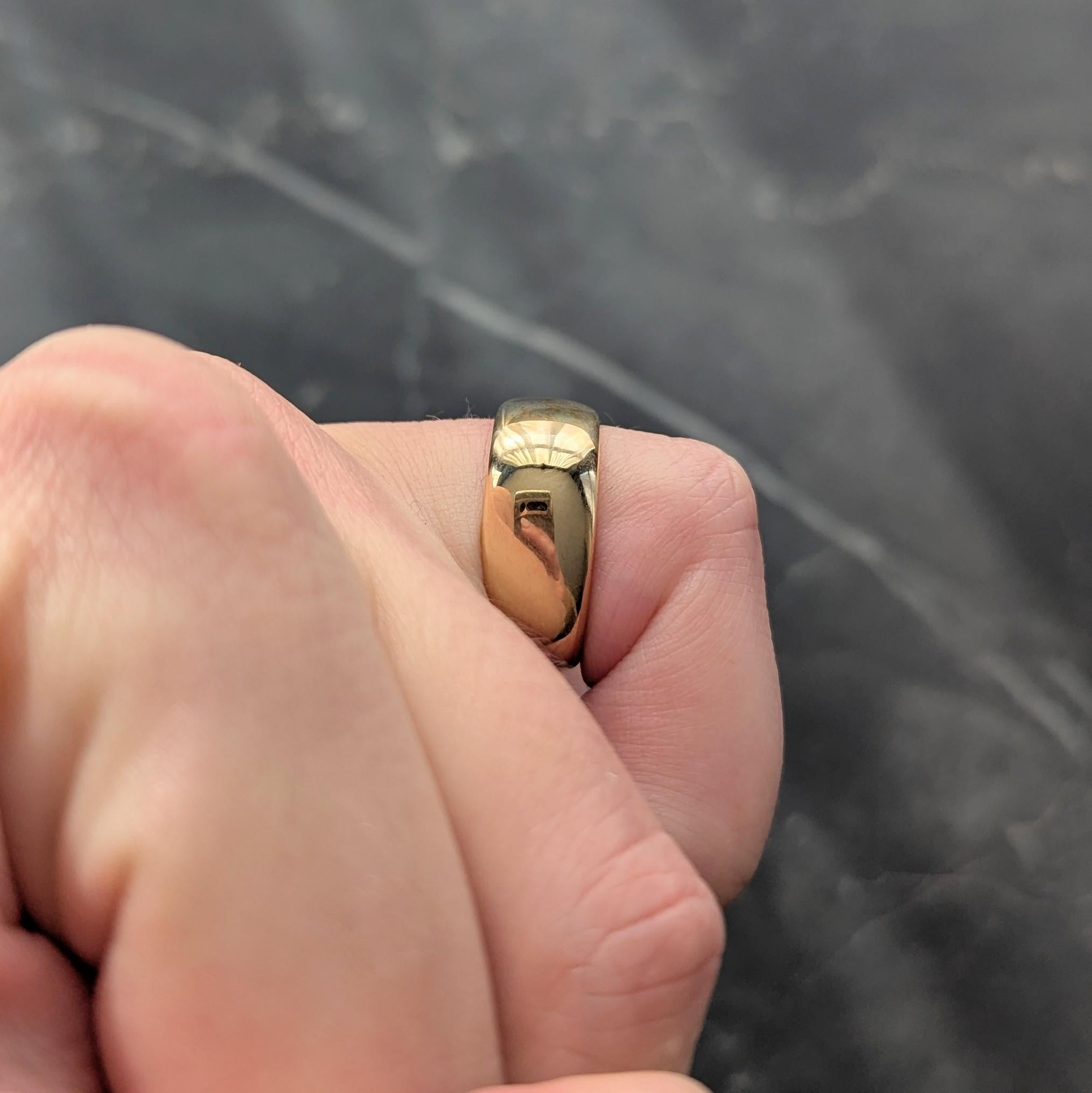 Tiffany & Co. 2003 18 Karat Yellow Gold Vintage Cushion Band Ring