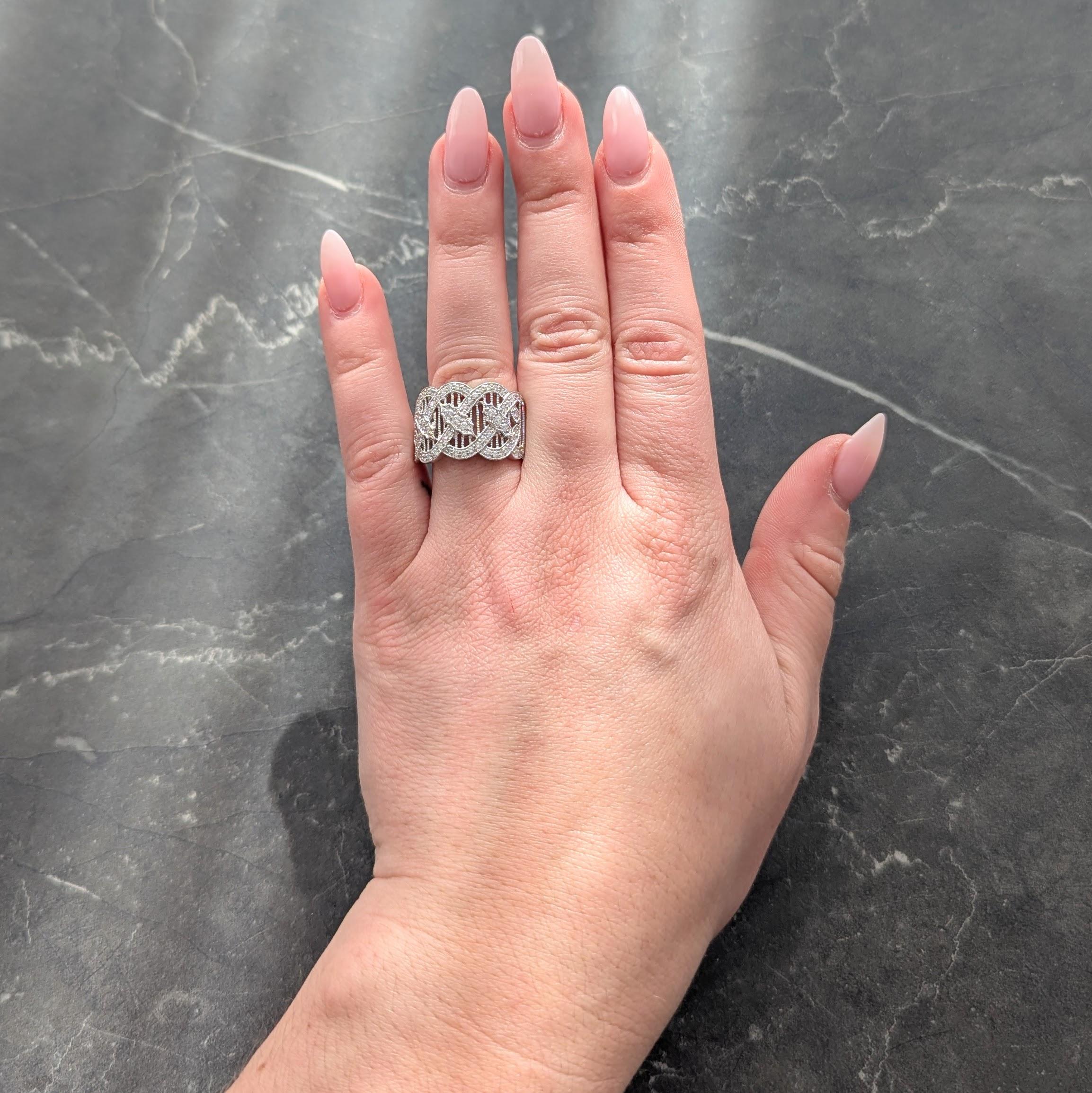 Contemporary Round Diamond 18 Karat White Gold Wide Twist Filigree Band Ring