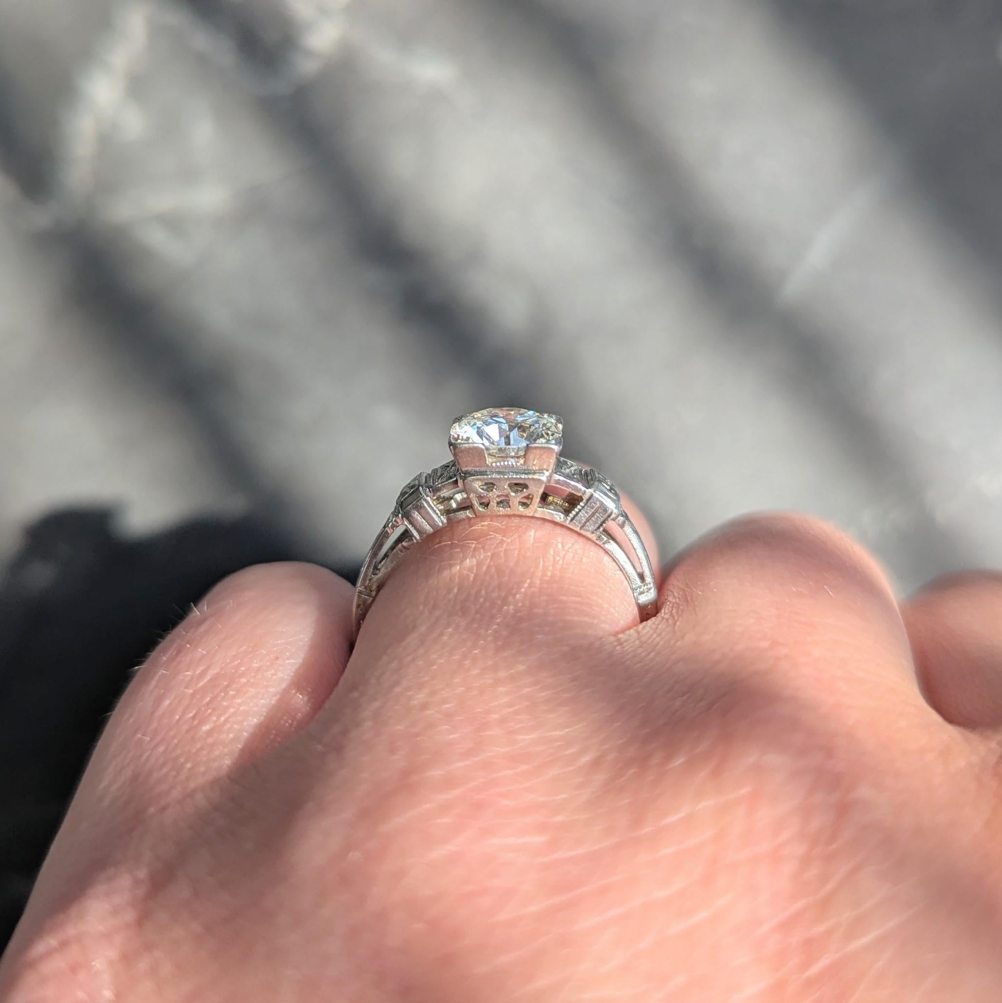 Art Deco Old European Cut Diamond 18K Gold Vintage Floral Engagement Ring