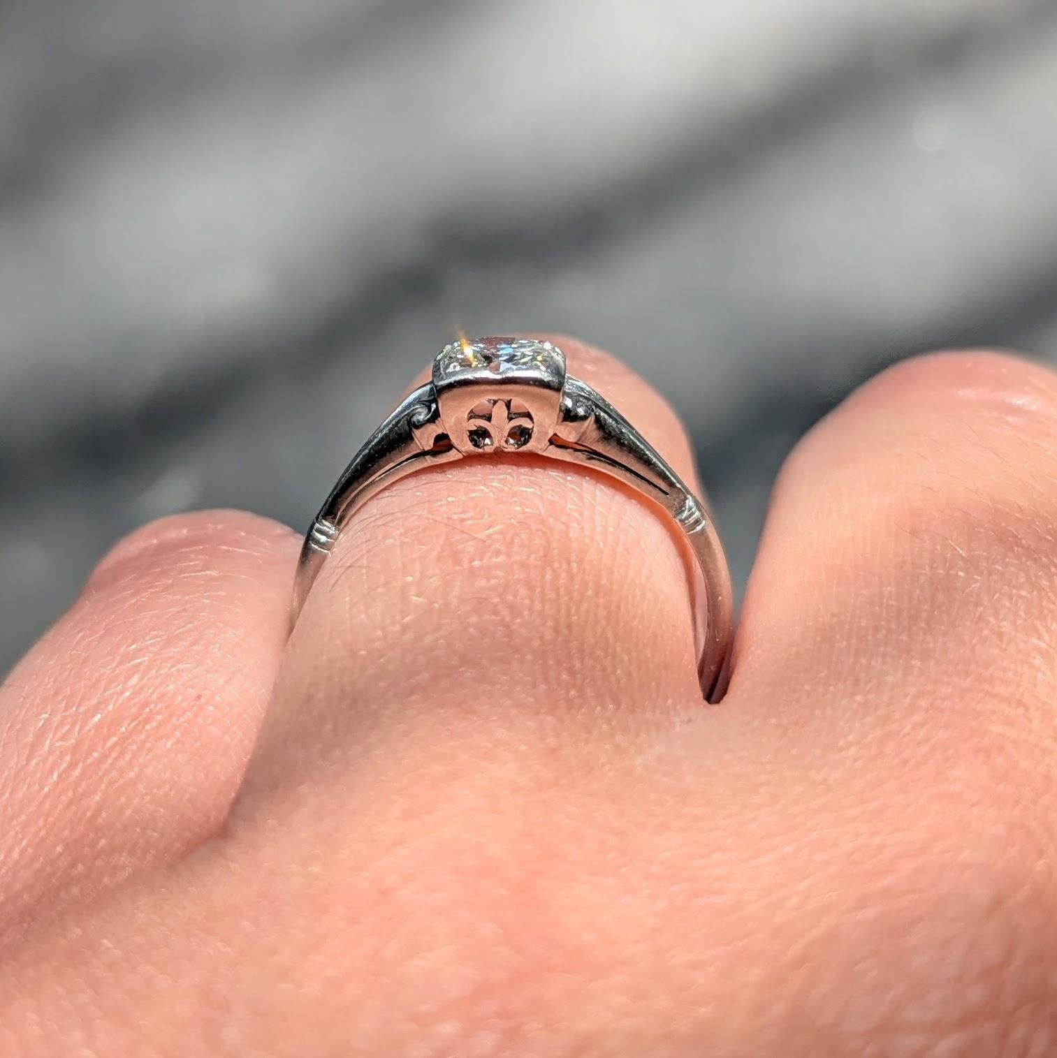 Art Deco 0.46 CT Diamond Platinum Vintage Fleur-De-Lis Solitaire Engagement Ring