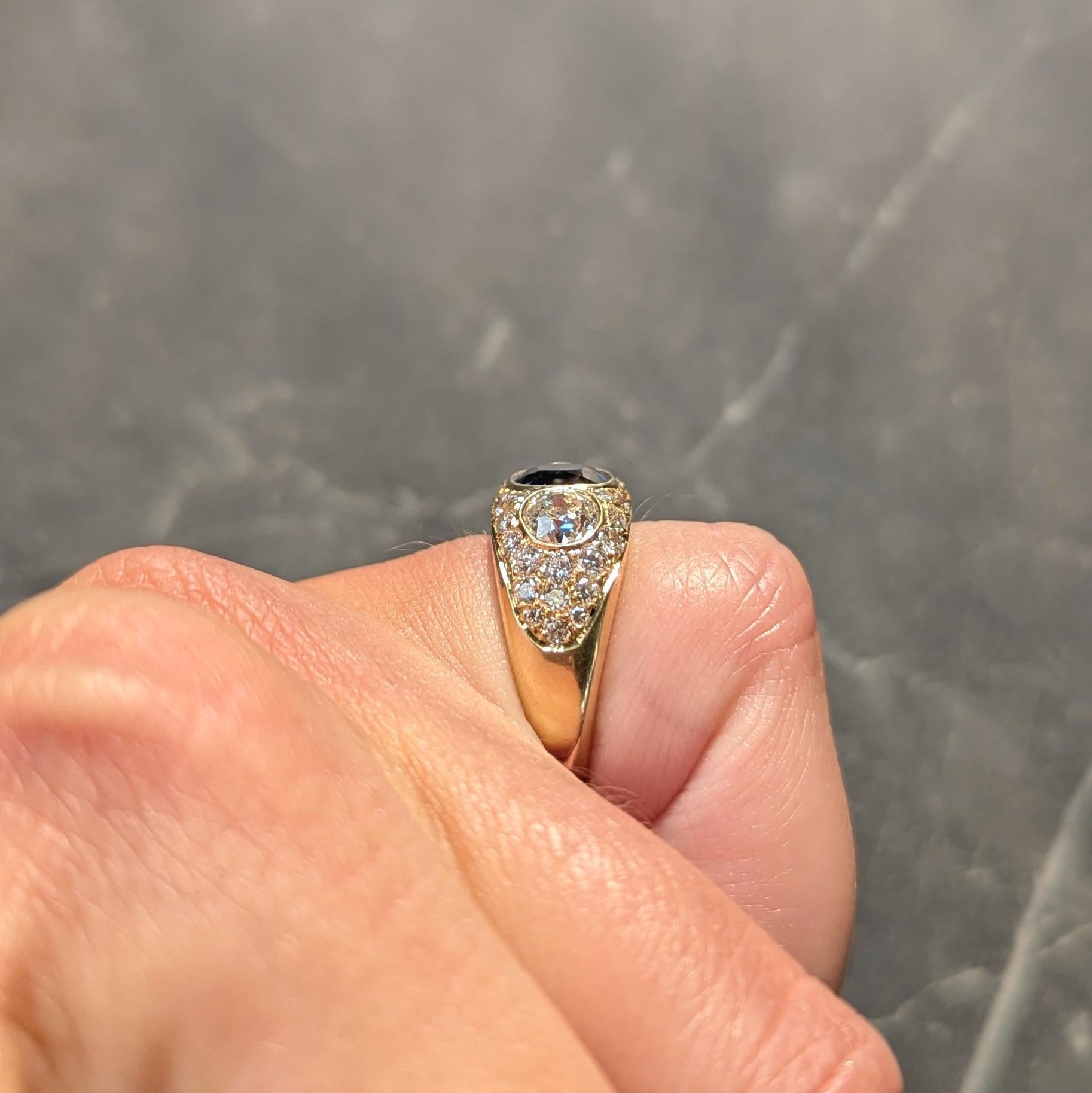 1980's No Heat Sapphire Diamond 18 Karat Yellow Gold Vintage Bombé Ring GIA