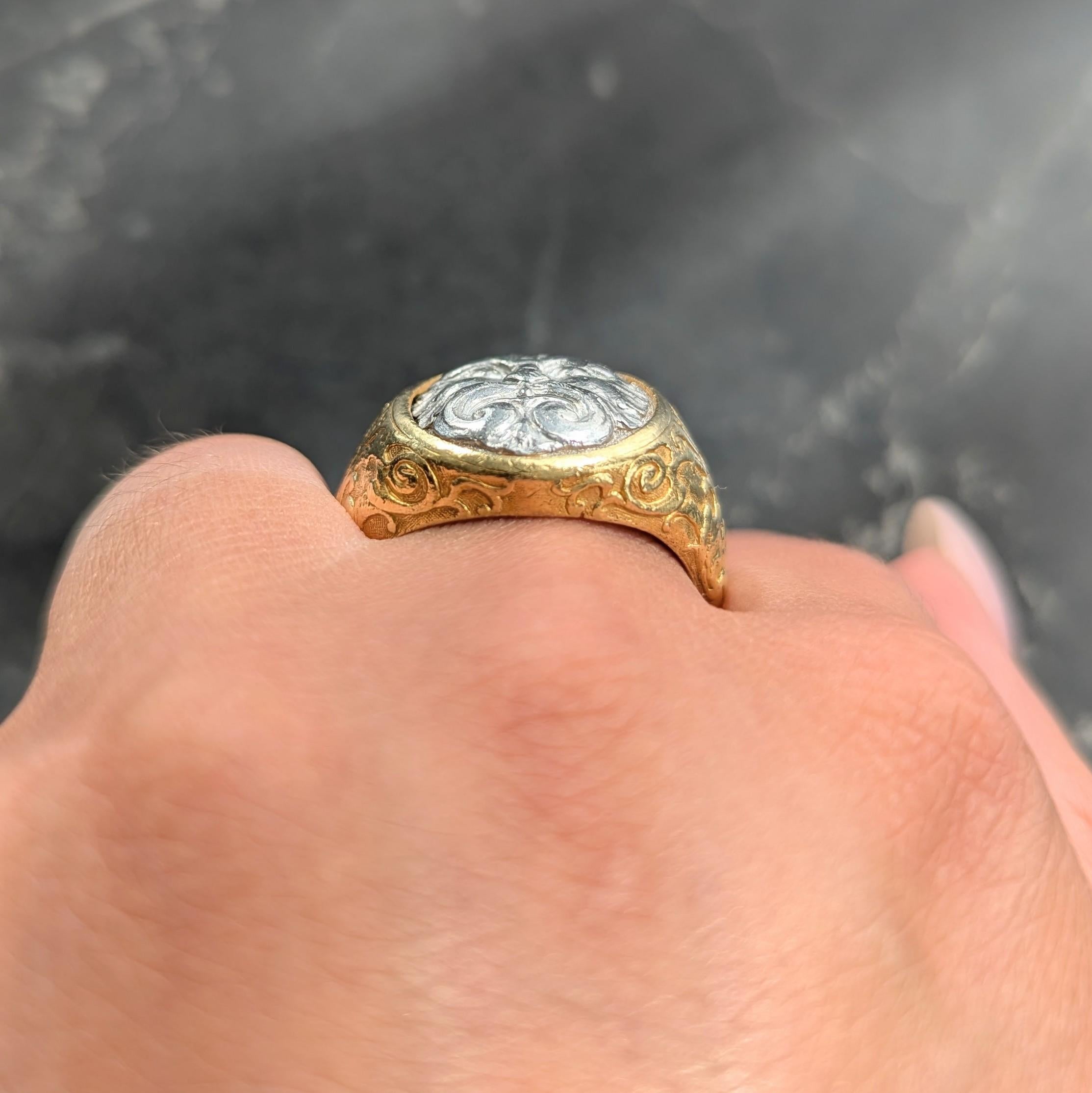 Paul Lantuch 2000's 18 Karat Yellow Gold Platinum Unisex Green Man Signet