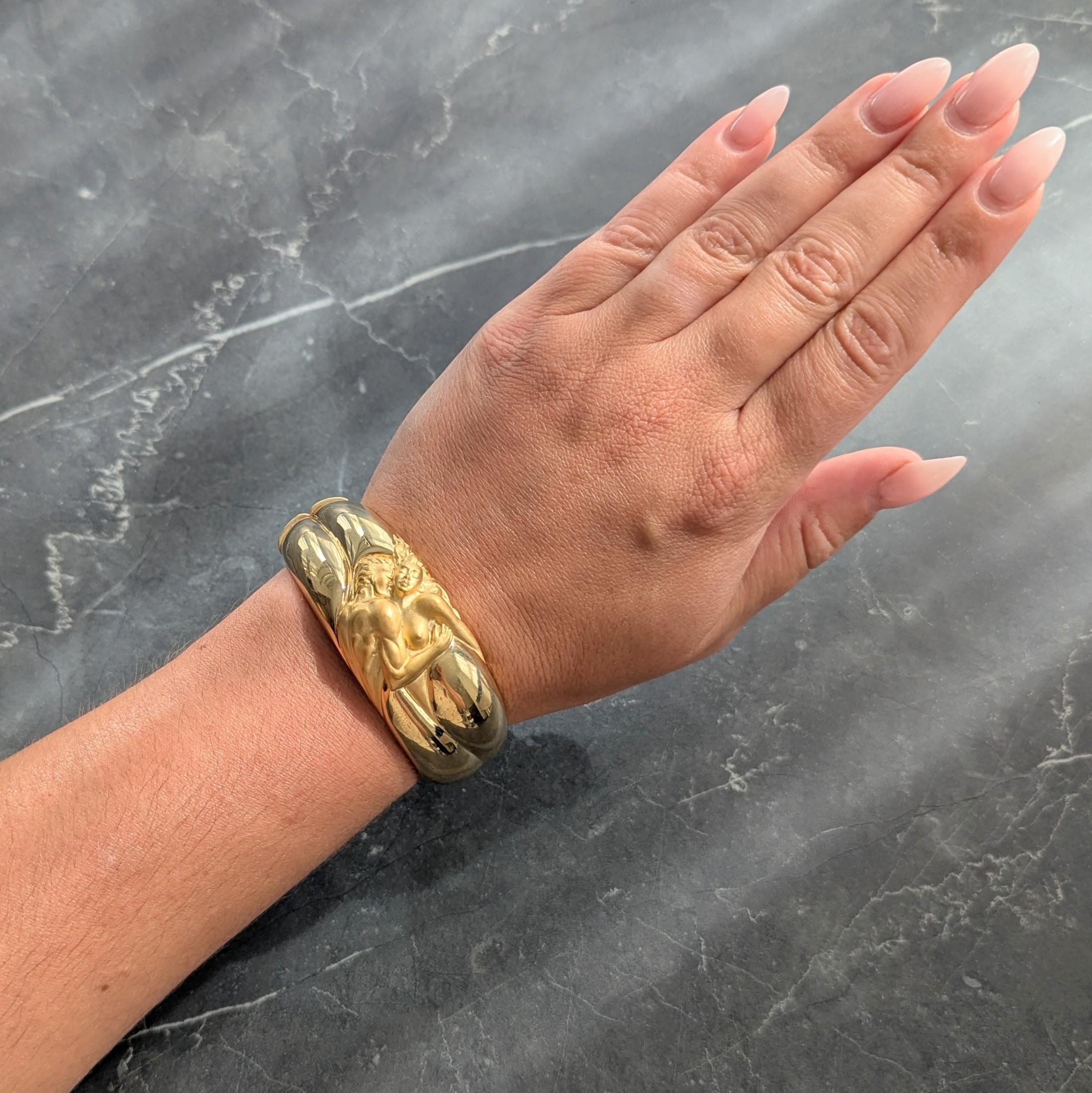 Carrera Y Carrera 2000's 18 Karat Yellow Gold Vintage Eden Bangle Bracelet