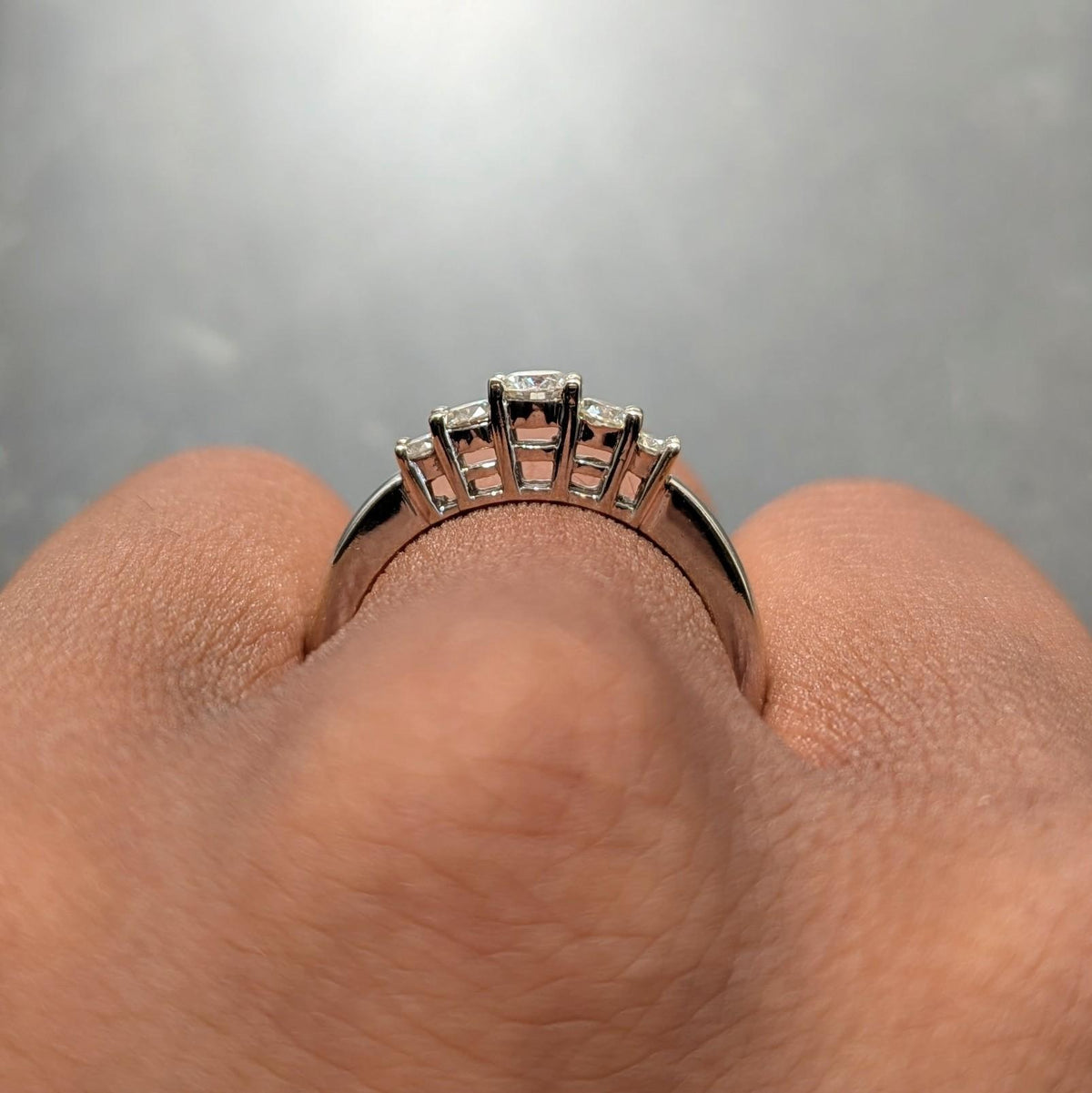 Contemporary Round Brilliant Diamond 14 Karat White Gold Five Stone Band Ring