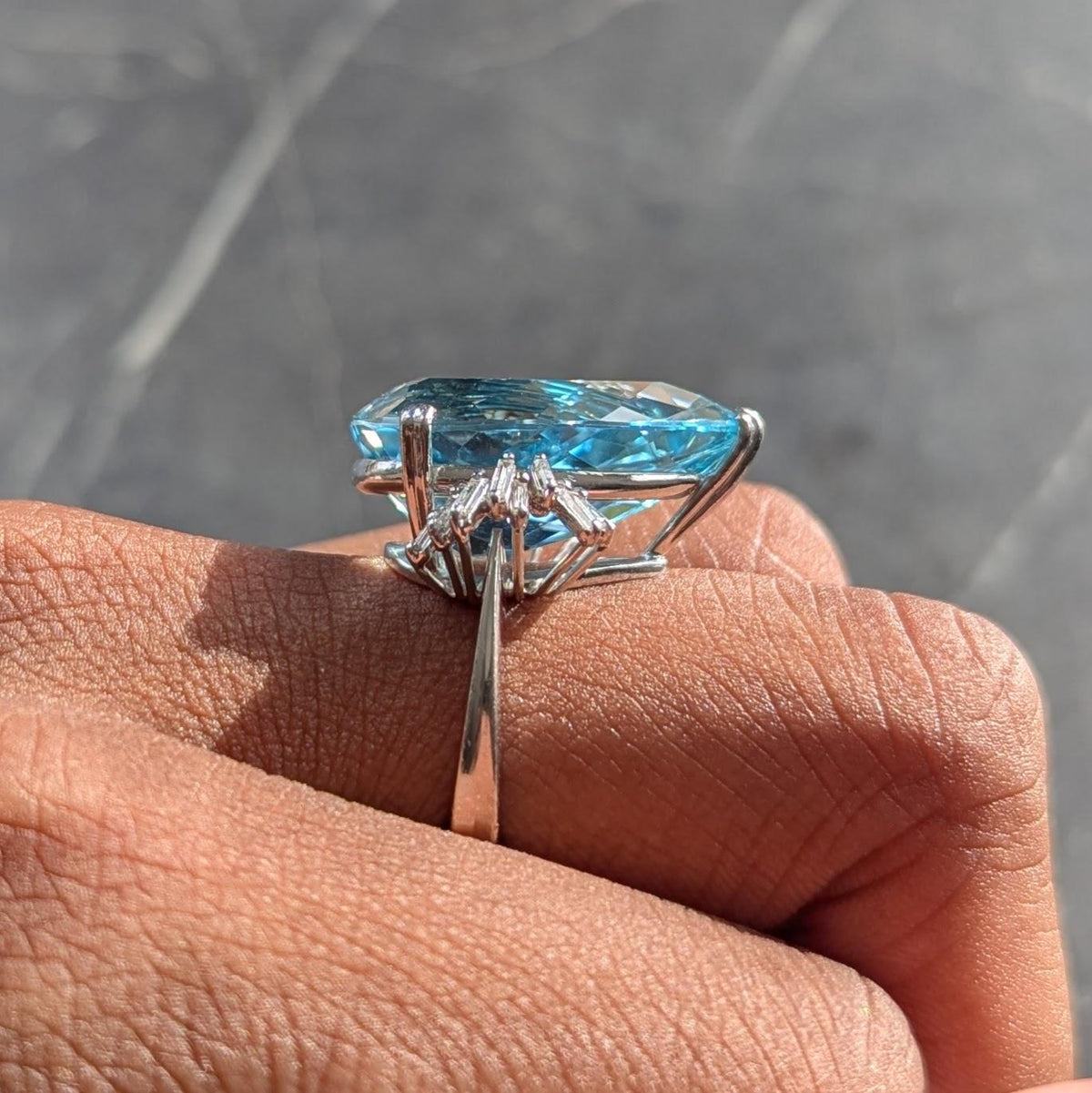 Mid-Century Diamond Aquamarine 18 Karat White Gold Vintage Spray Cocktail Ring