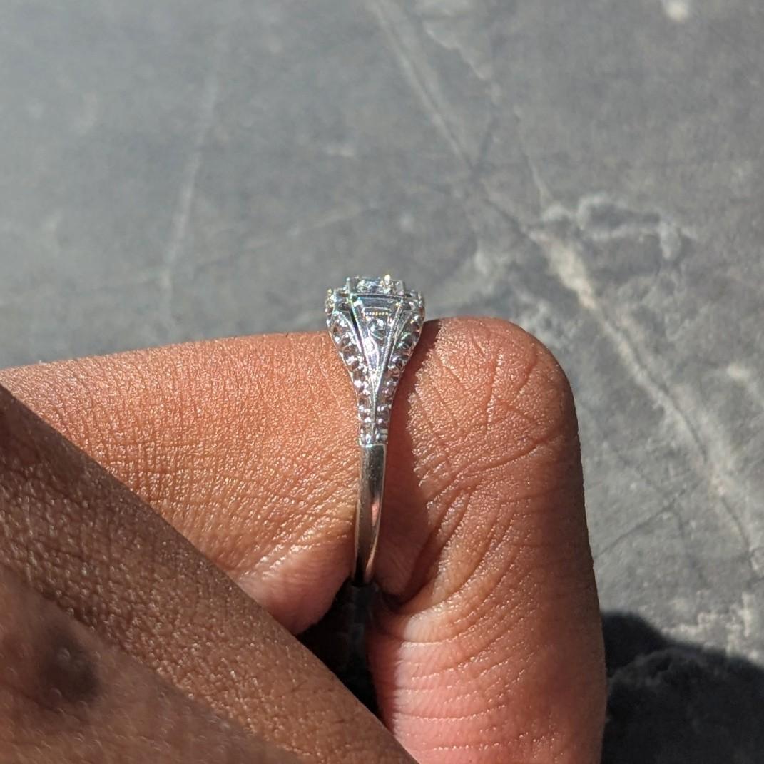 Jabel Mid-Century Diamond 18 Karat White Gold Vintage Fishtail Bombé Ring