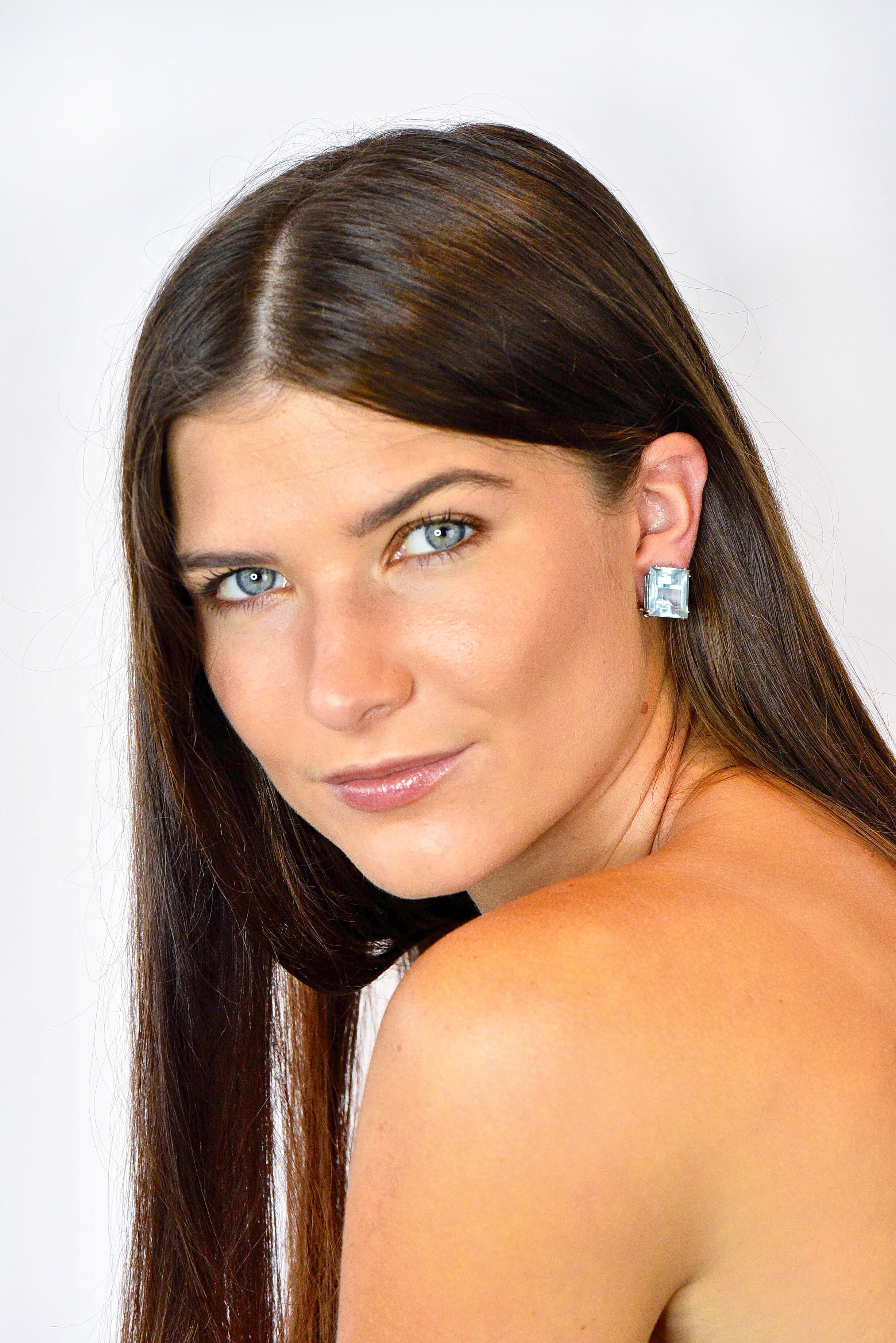 1960's Vintage 30.10 CTW Aquamarine Platinum Bold Gemstone Earrings - Wilson's Estate Jewelry