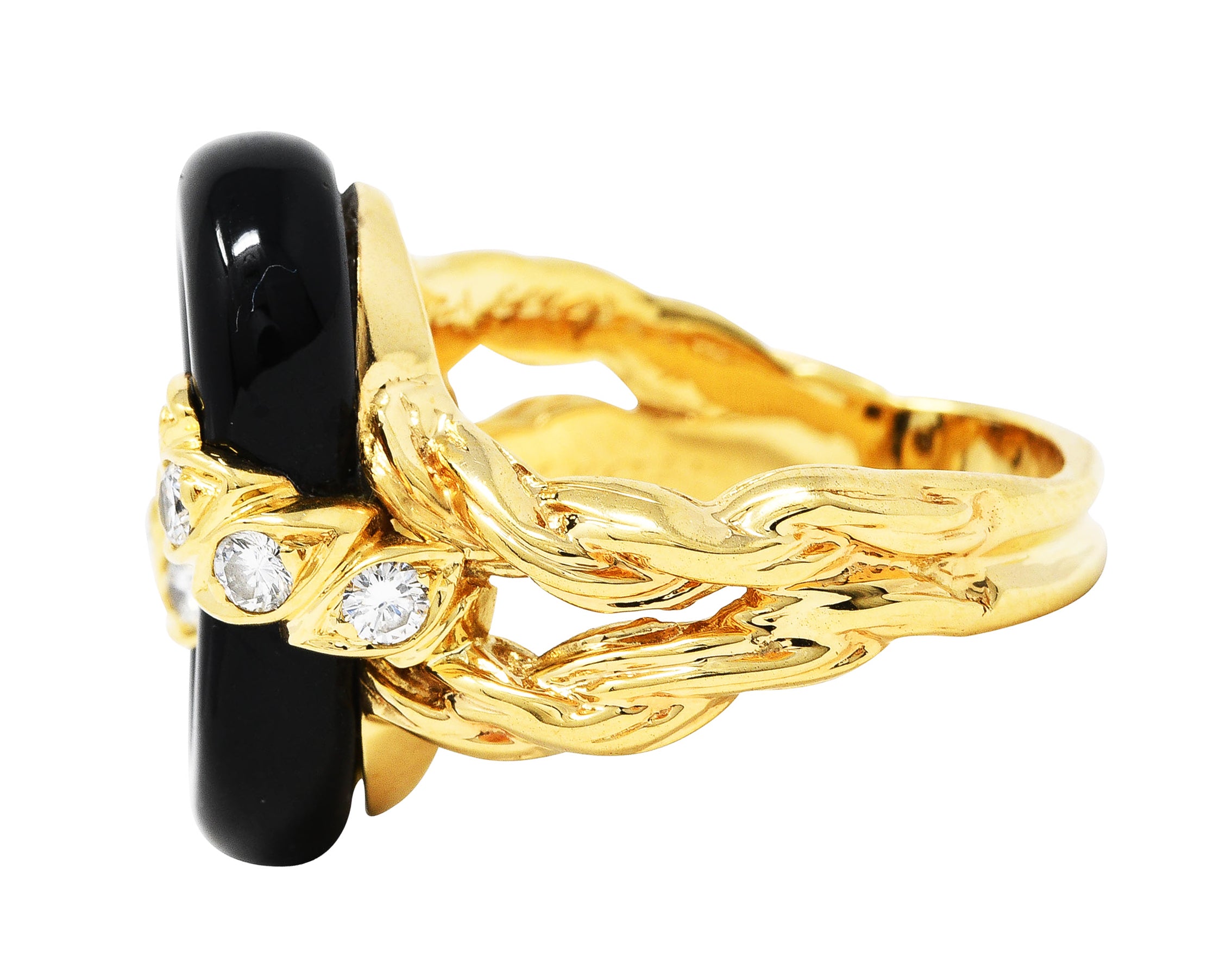 Van Cleef & Arpels Onyx Diamond 18 Karat Gold Linkage RingRing - Wilson's Estate Jewelry