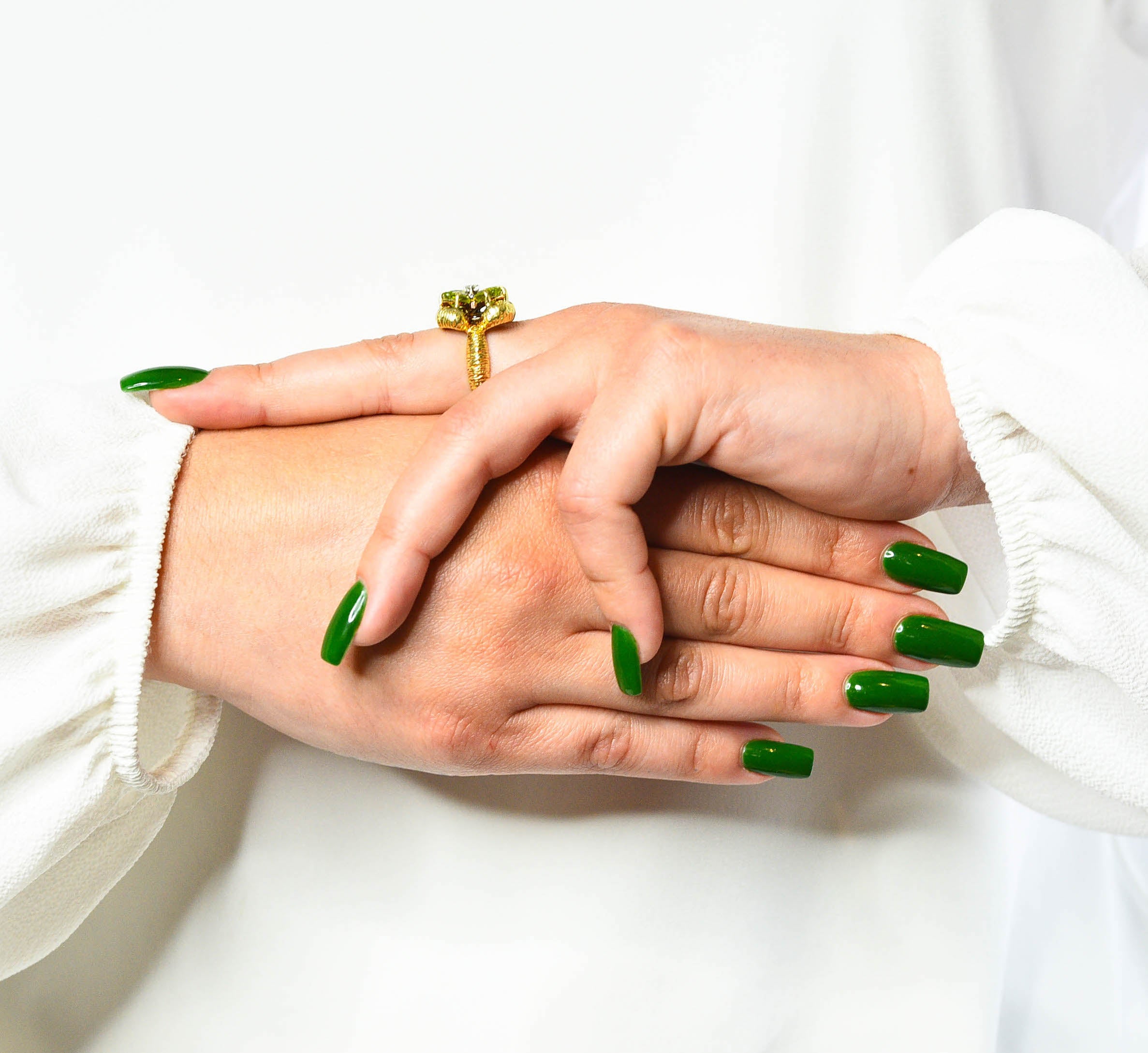 David Trabich 1980's Vintage 2.90 CTW Peridot Diamond 14 Karat Gold Clover RingRing - Wilson's Estate Jewelry