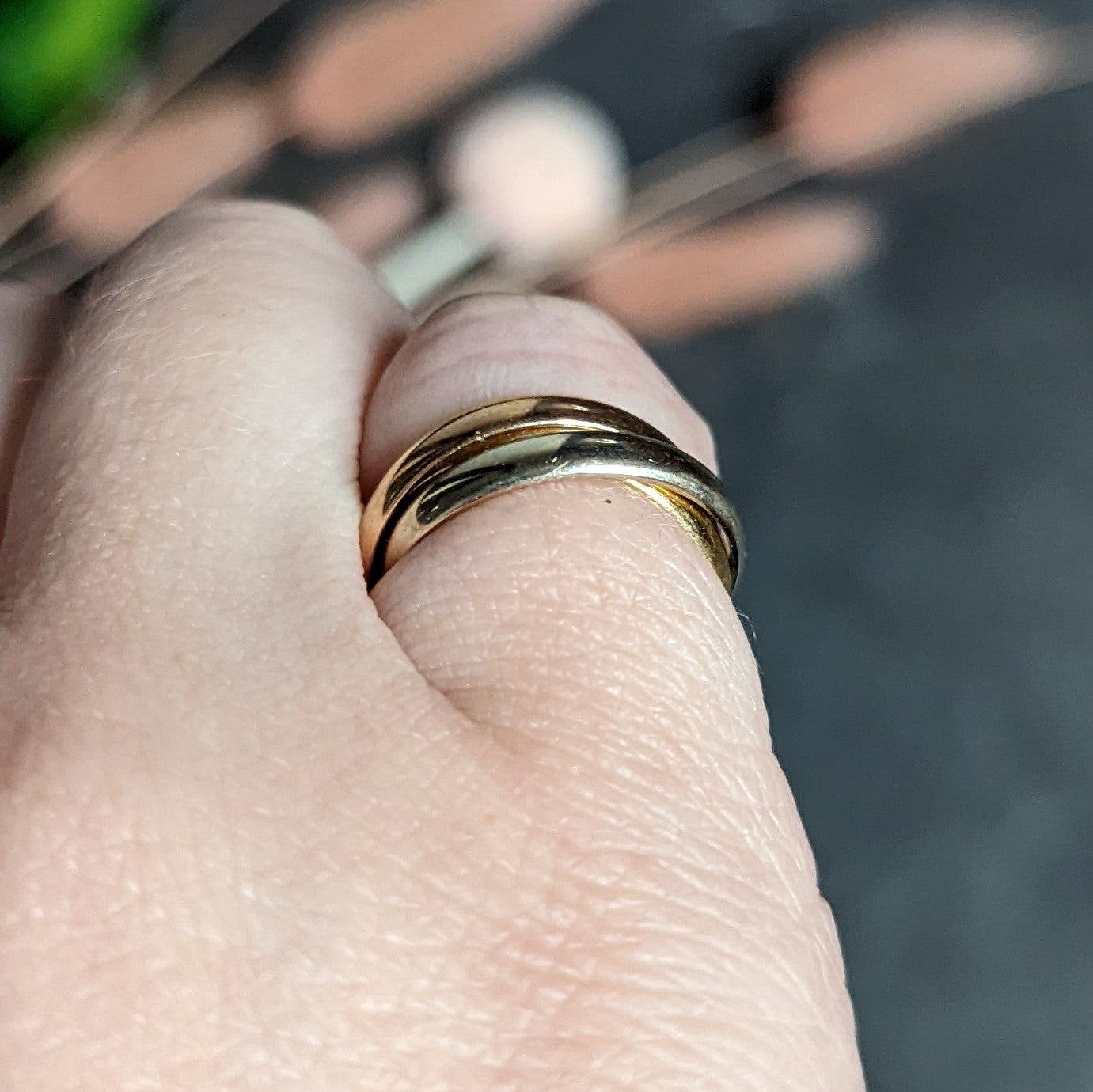 Cartier 18 Karat Tri-Colored Gold Unisex Trinity Rolling Ring Wilson's Estate Jewelry