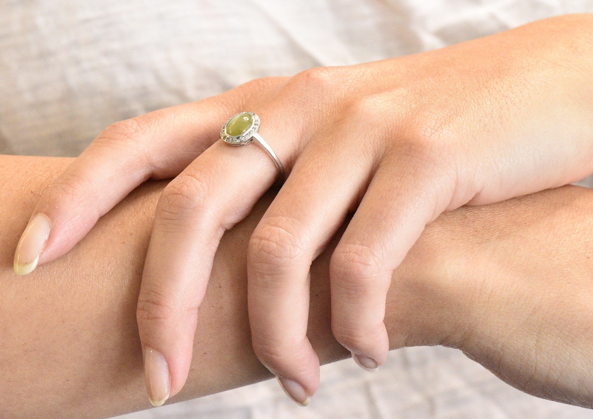 Bailey Banks & Biddle 2.30 CTW Cat’s Eye Chrysoberyl Diamond Platinum Halo Ring Wilson's Estate Jewelry