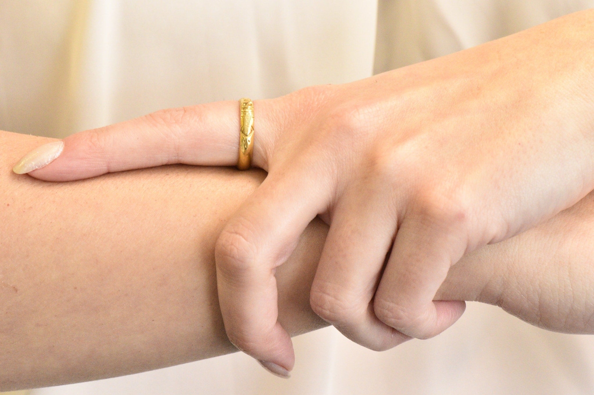 Georgian 22 Karat Gold Memento Mori Skull Unisex Band Ring Wilson's Estate Jewelry