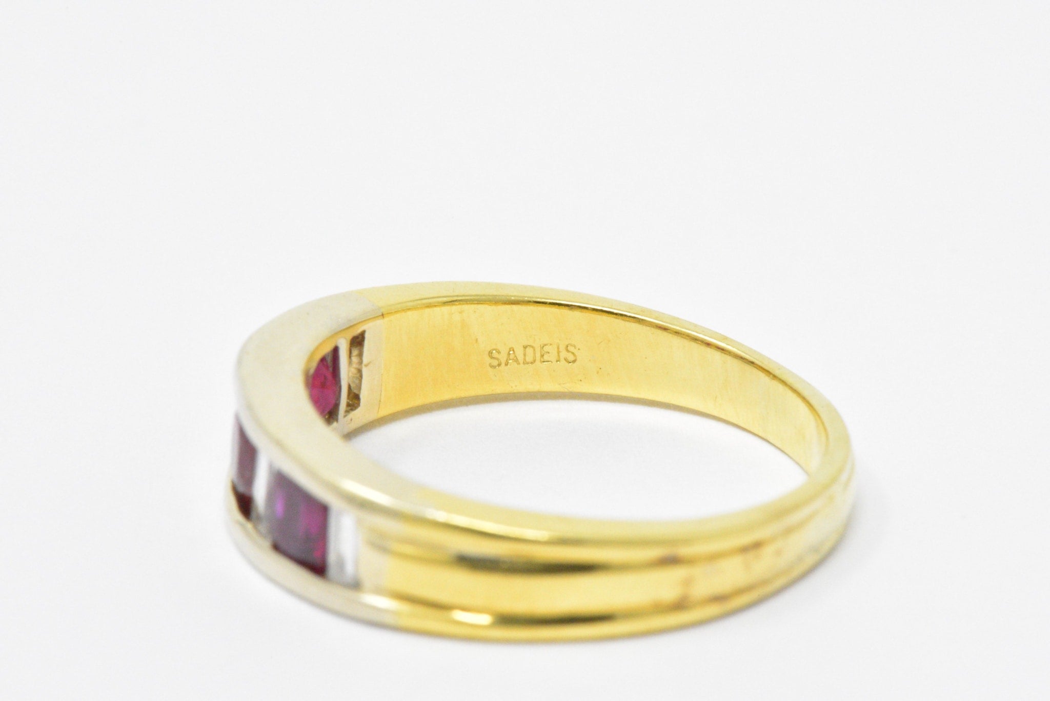 Men's SADEIS Ruby Diamond 18K White & Yellow Gold Ring Size 11.5 Wilson's Estate Jewelry