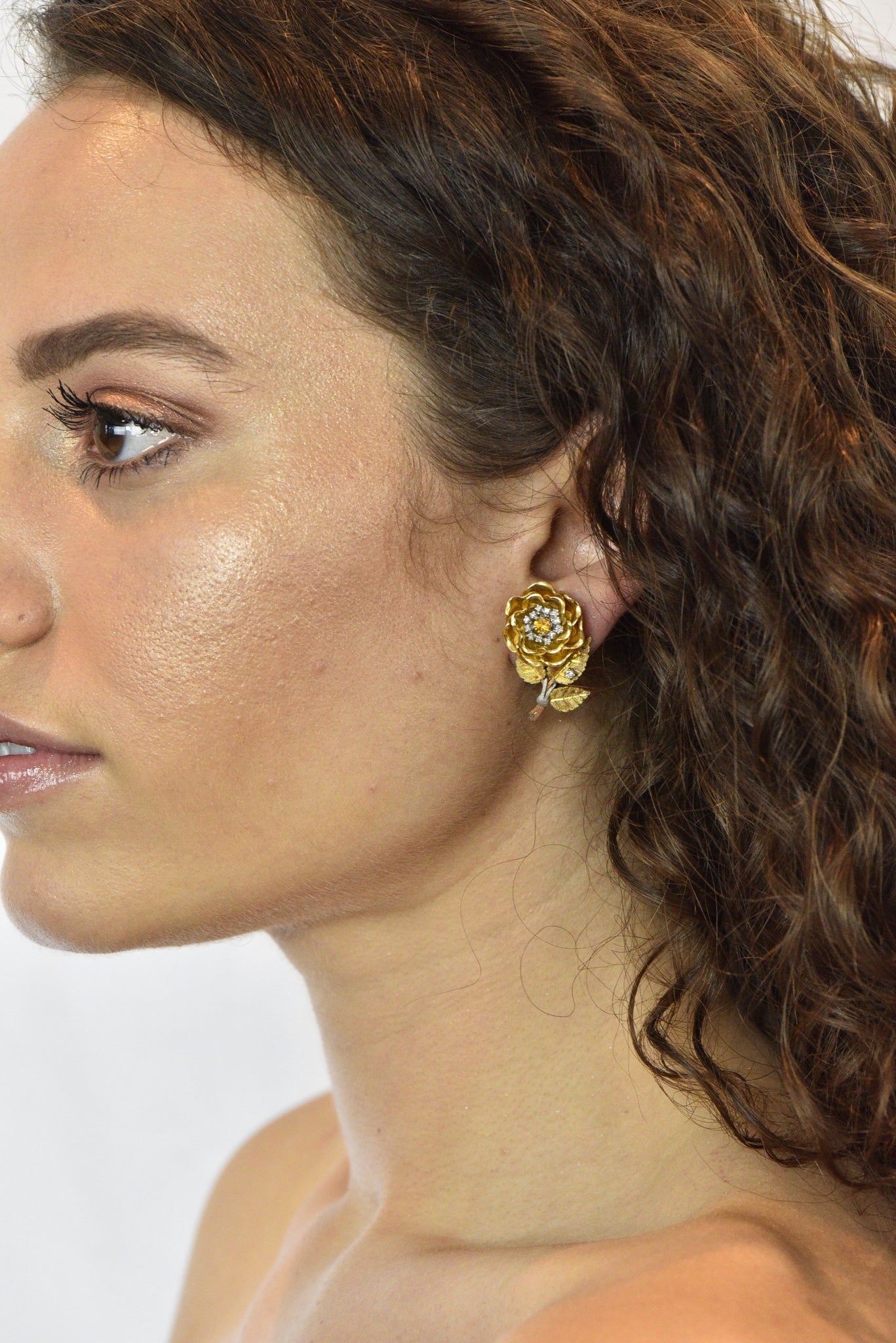 Retro Citrine Diamond Platinum 14 Karat Tri-Colored Gold Flower Ear-Clip Earrings Circa 1940 - Wilson's Estate Jewelry